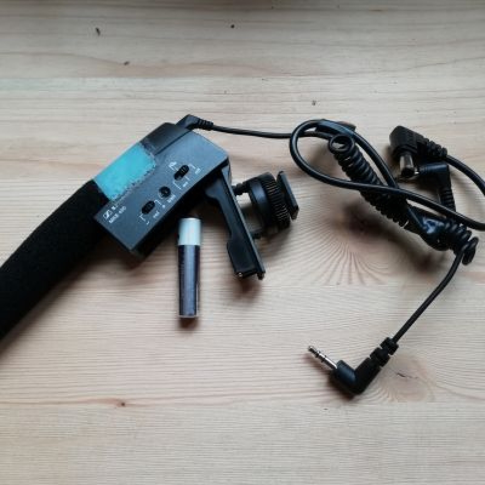 Micro Sennheiser MKE 400 - Photo 1 sur 2