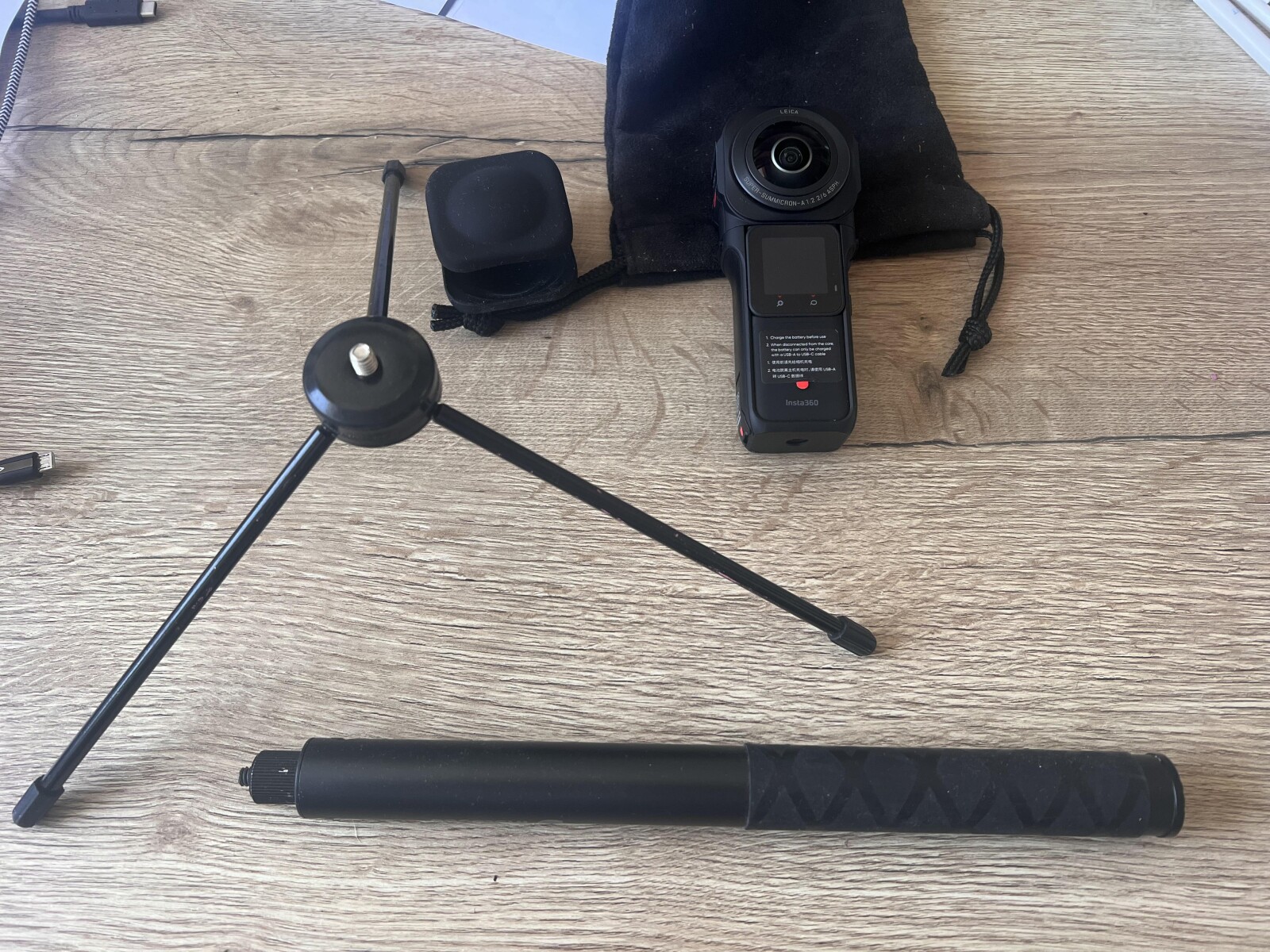 Insta360 One RS 1-inch 360 Edition - Caméra 360 6K - Photo 1 sur 3