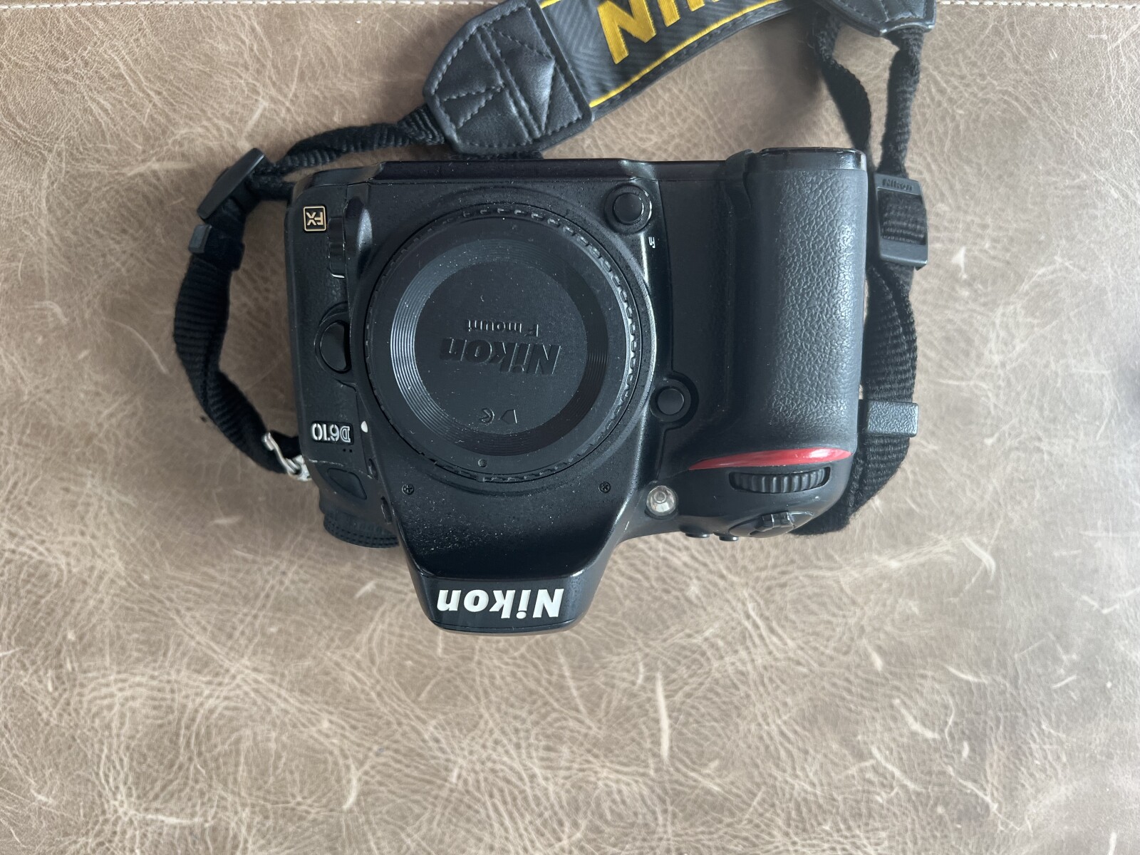 Nikon D610 - Photo 1 sur 3