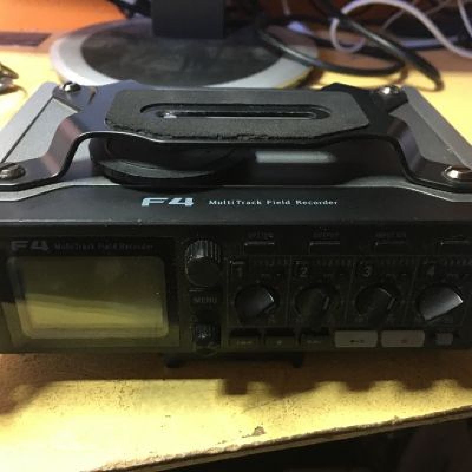 Zoom F4 avec sacoche - Photo 3 sur 5