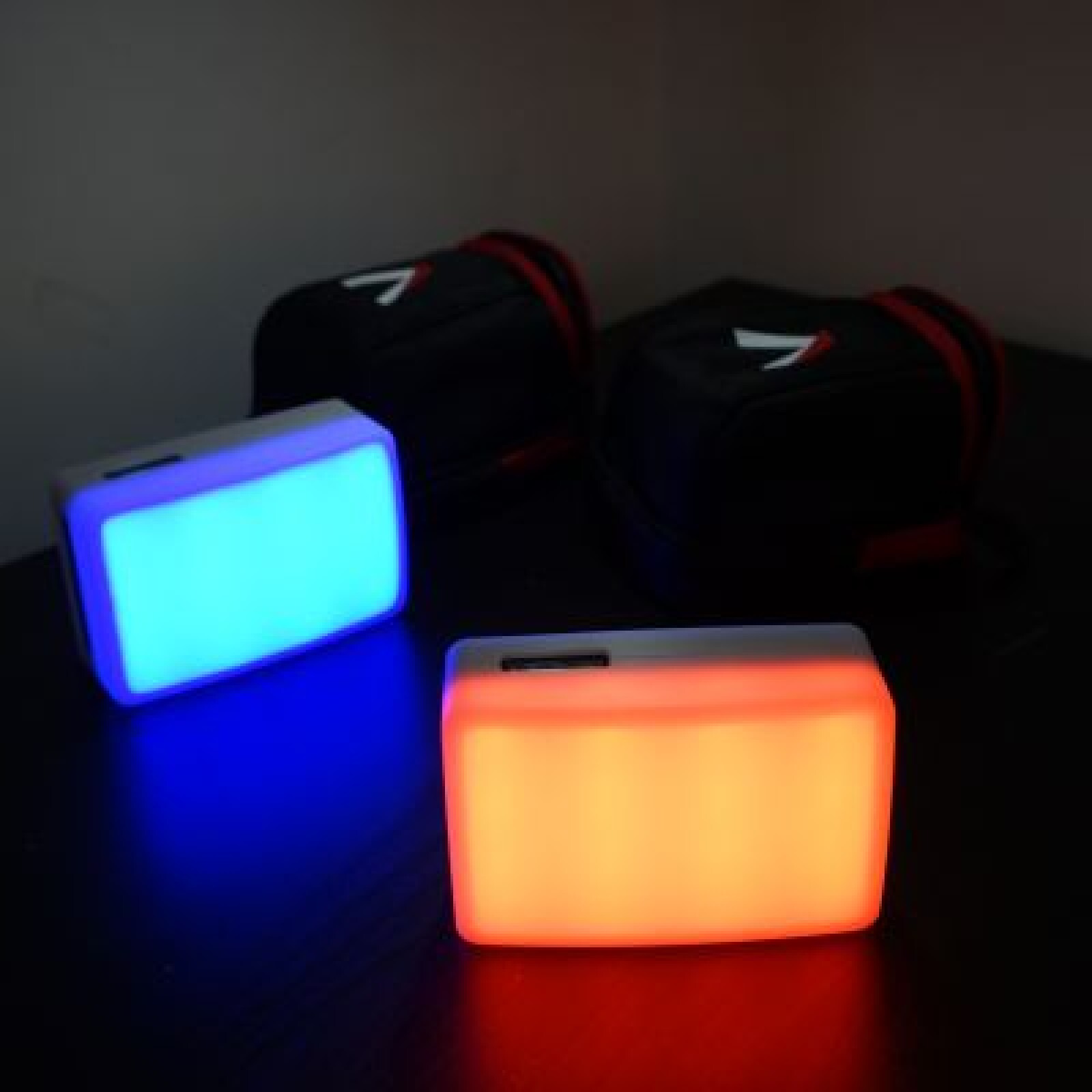 2 LED Aputure MC - Photo 1 sur 2