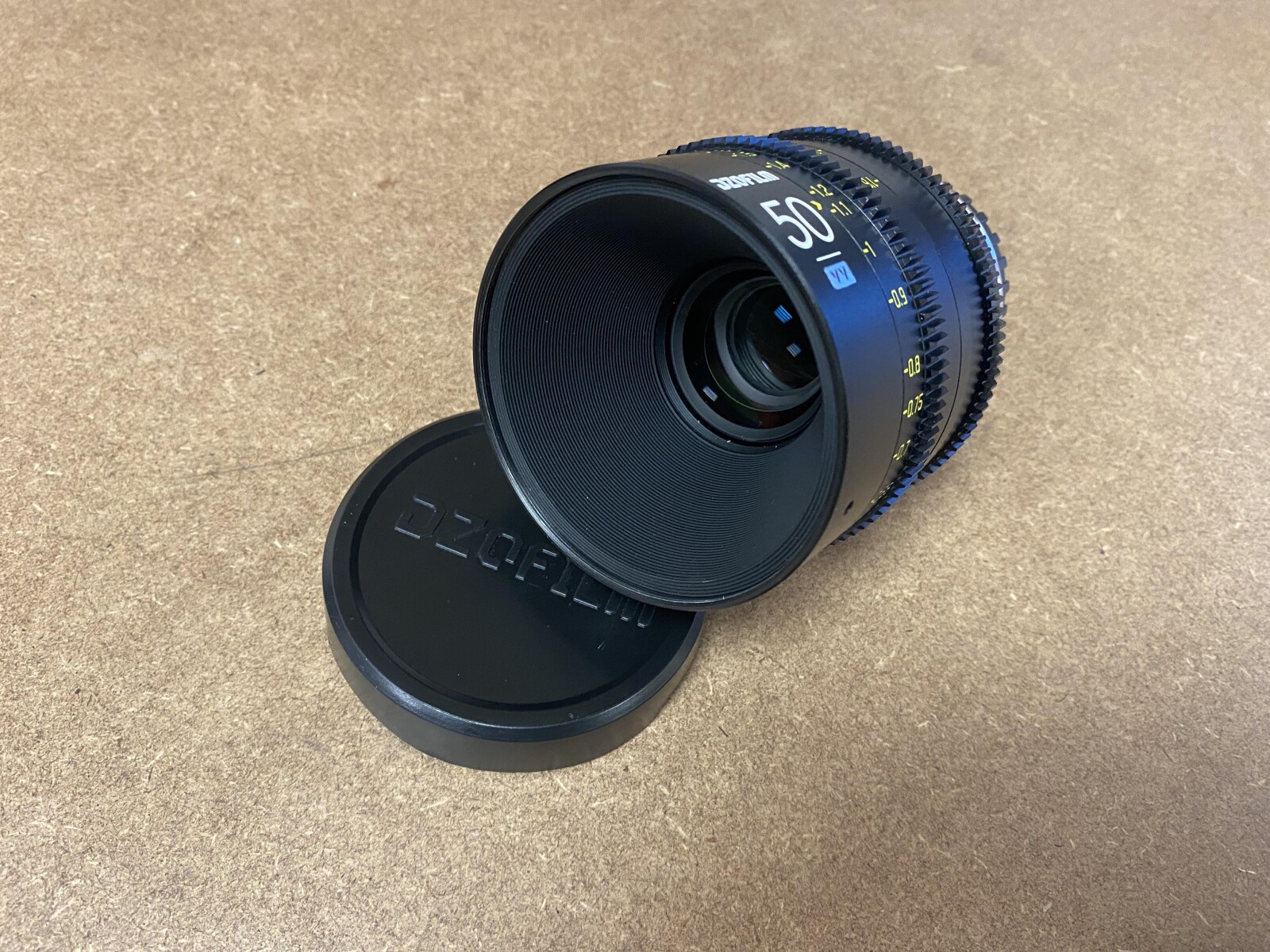 DZOfilm vespid prime 50mm T2.1 EF + adaptateur PL - Photo 1 sur 1