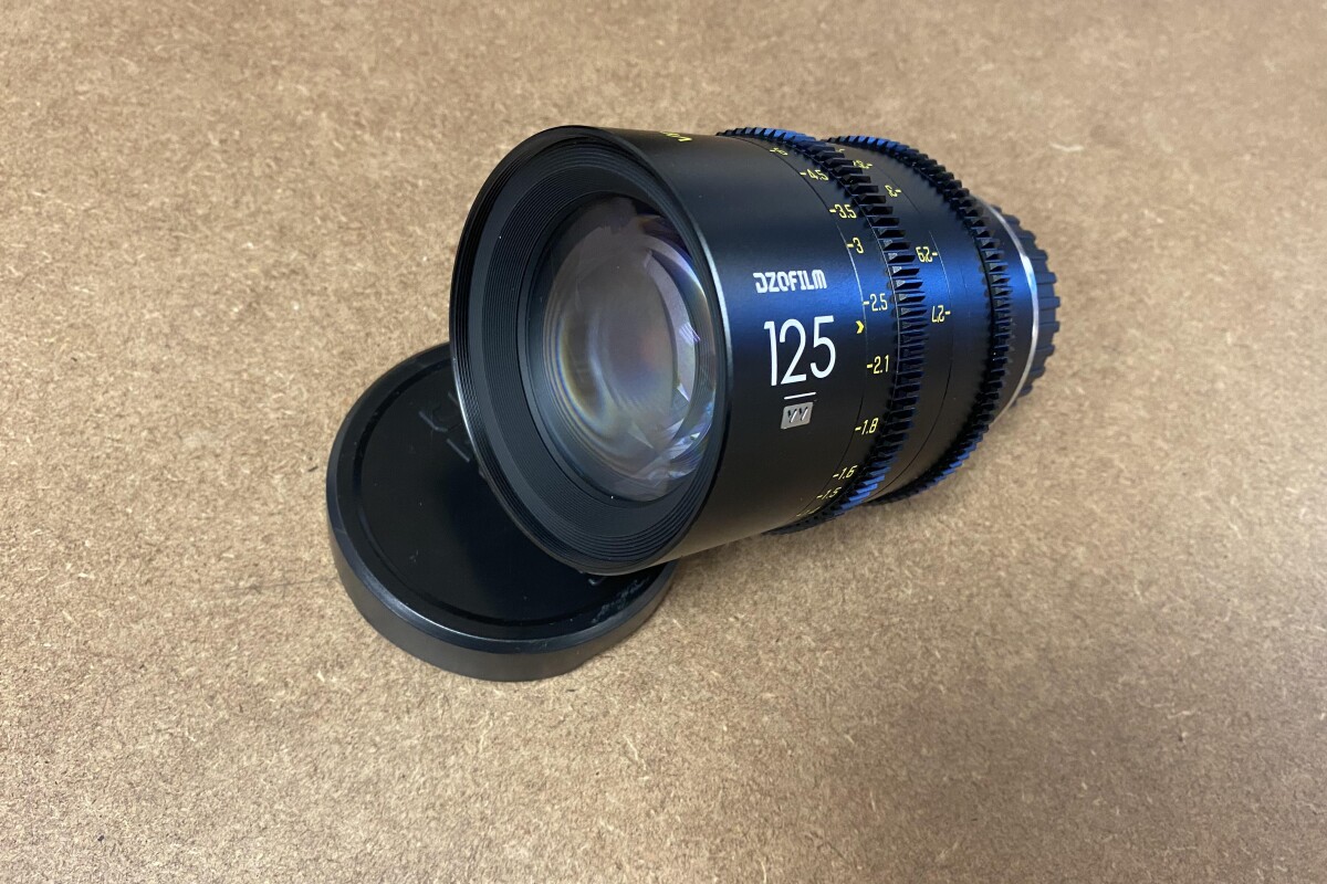 Location DZOfilm vespid prime 125mm T2.1 EF + adaptateur PL - Lightyshare