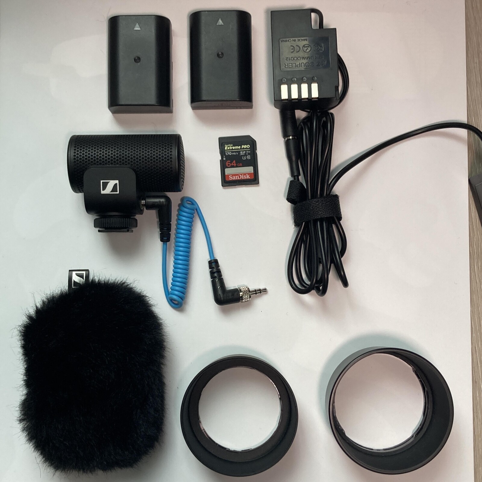 Kit GH5 (2x optiques / moniteur vidéo / micro / mini panneau led) - Photo 3 sur 6