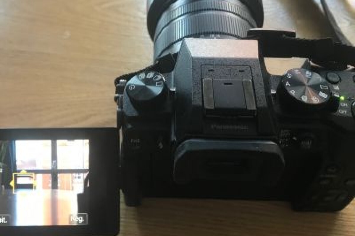 Location Panasonic Lumix DMC-G7 Hybride 4 K + Zoom 14-140 MM + Prise son ext - Lightyshare