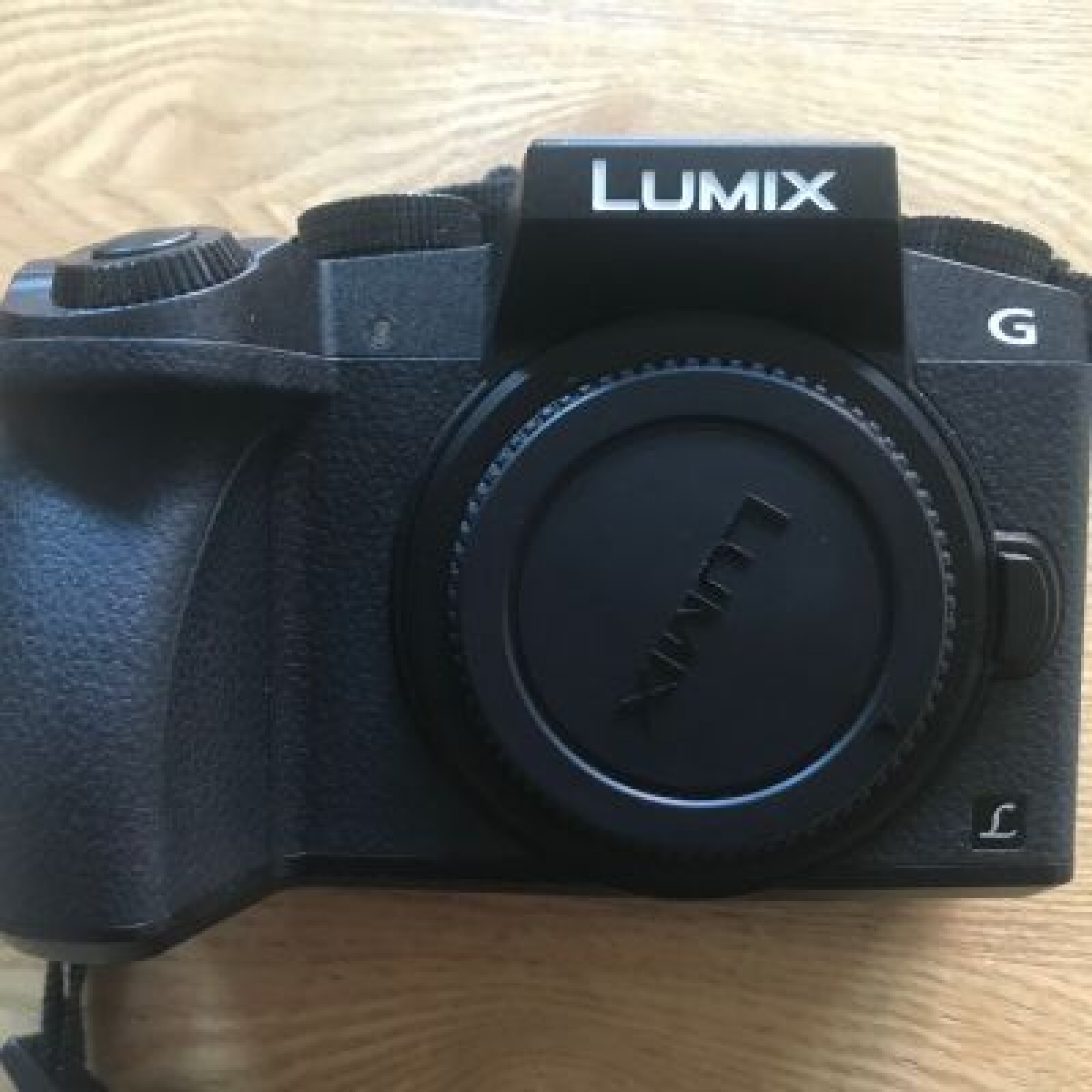 Panasonic Lumix DMC-G7 Hybride 4 K + Zoom 14-140 MM + Prise son ext - Photo 5 sur 5