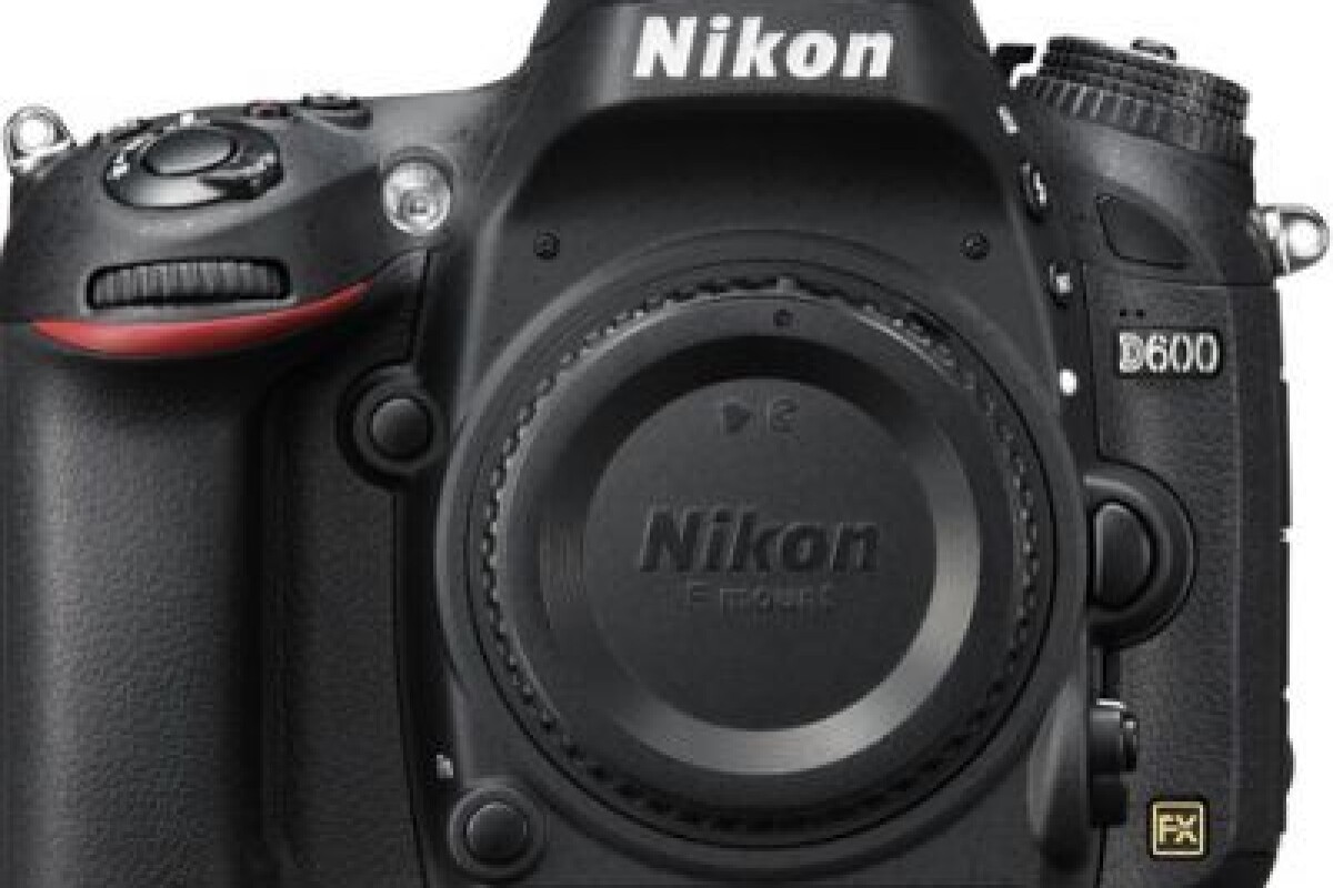 Location NIKON D600 mis à niveau avec capteur D610 par atelier Nikon pro - Lightyshare
