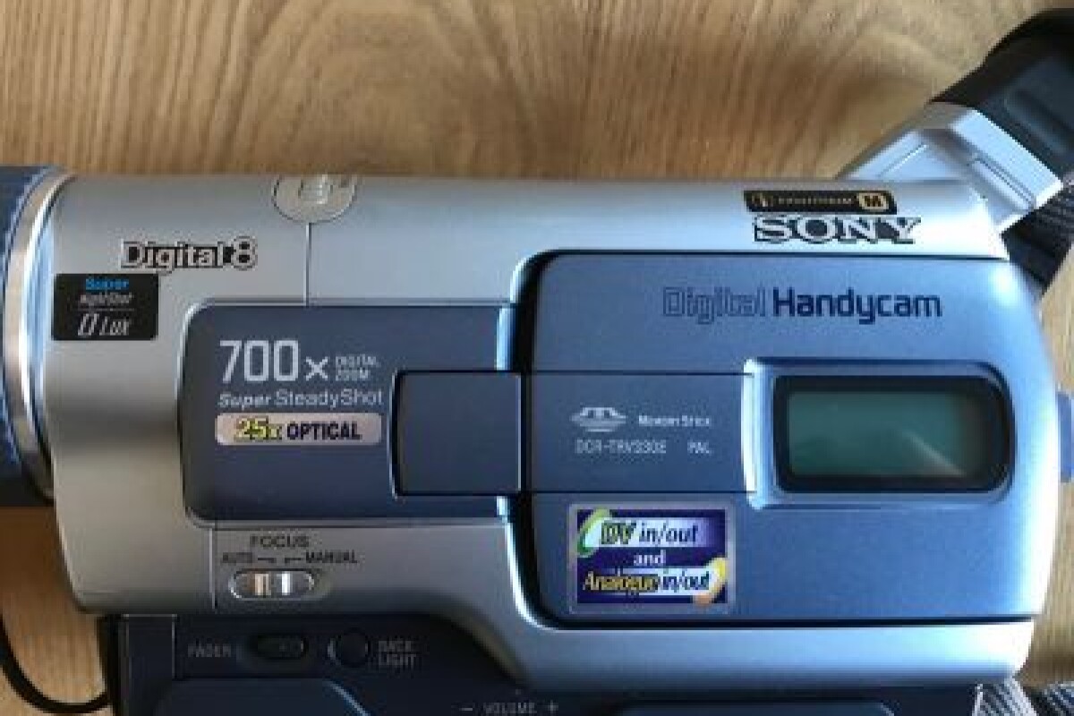 Location Sony DCR TRVE330E - Lightyshare