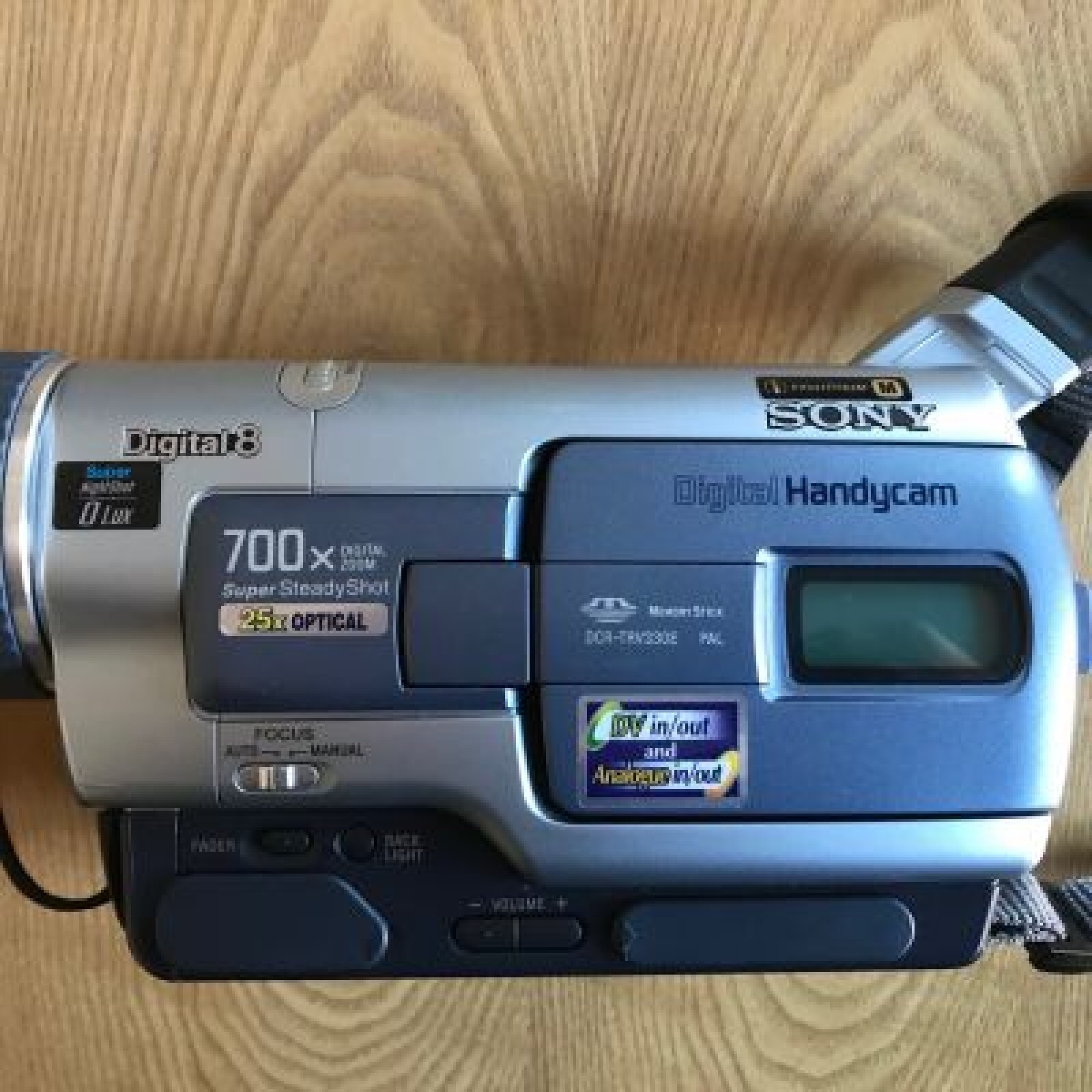 Sony DCR TRVE330E - Photo 1 sur 3