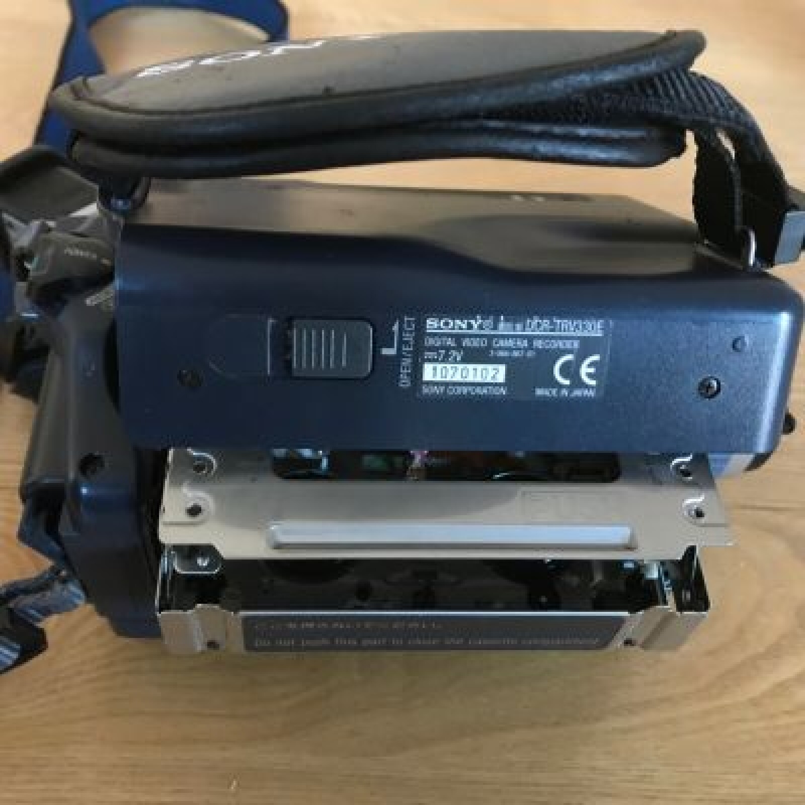 Sony DCR TRVE330E - Photo 3 sur 3