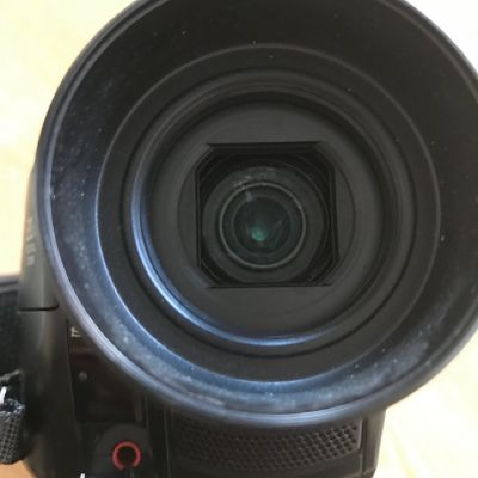 Sony HDR-HC9 - Photo 4 sur 5