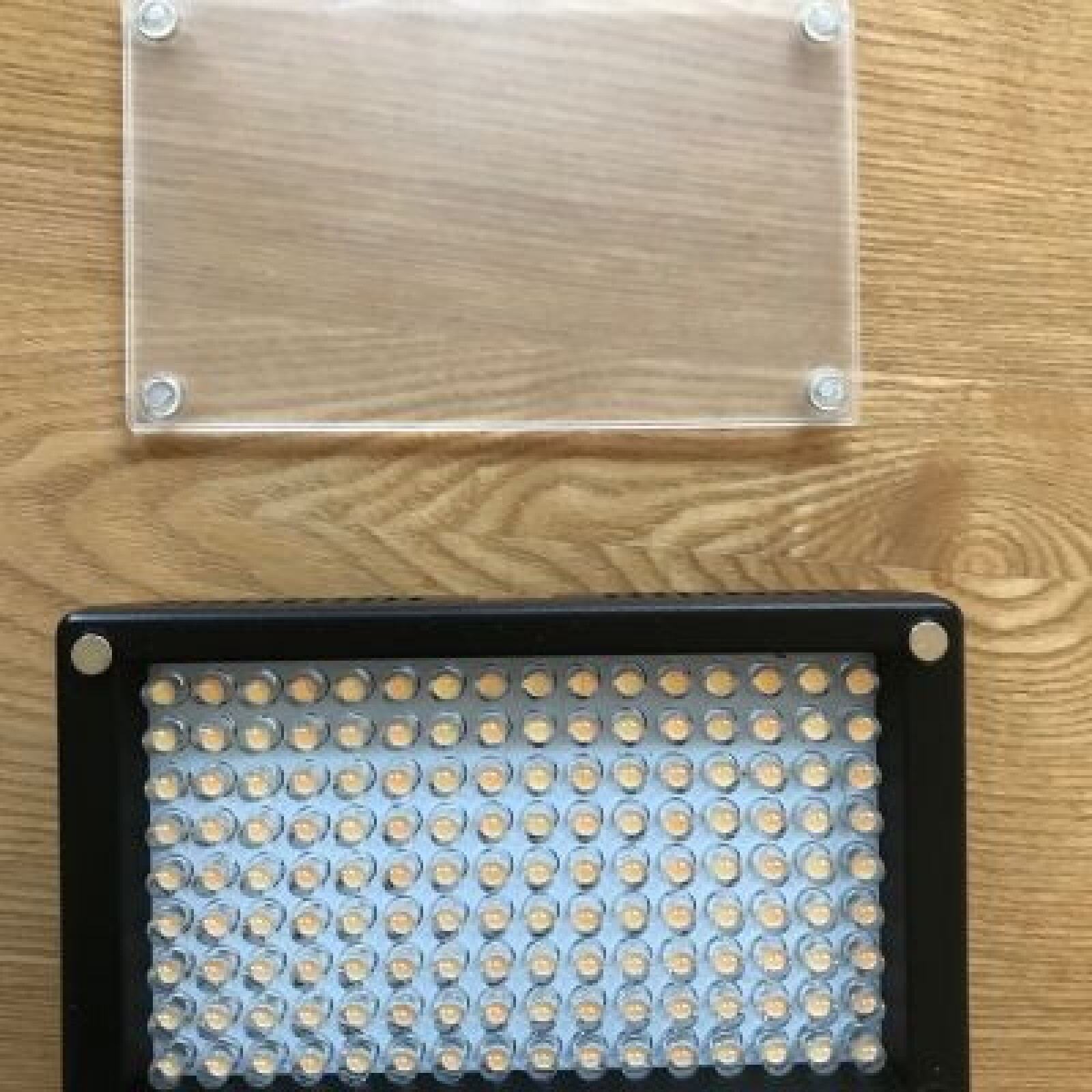 Eclairage d'appoint LED (réglages température lumière et puissance) - Photo 1 sur 5