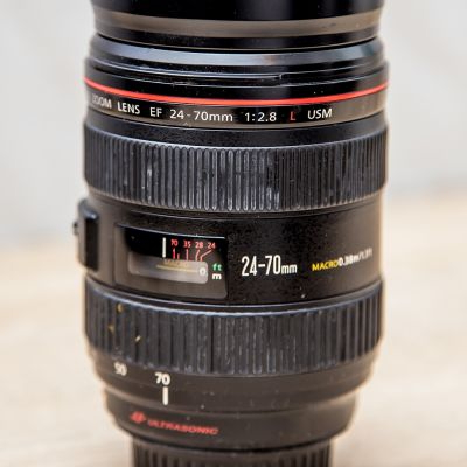 Canon EF 24-70mm f/2.8L - Photo 1 sur 2