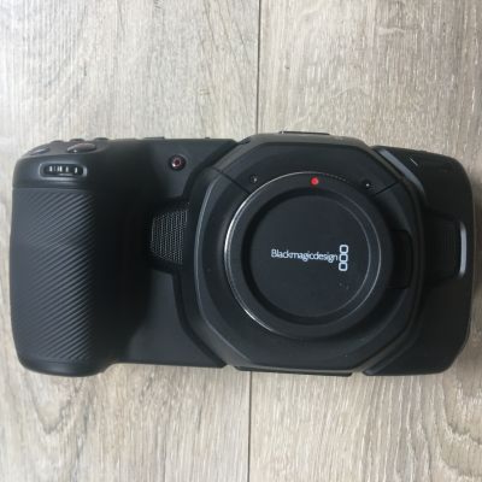 Blackmagic Pocket Cinema Camera 4K - Photo 2 sur 4
