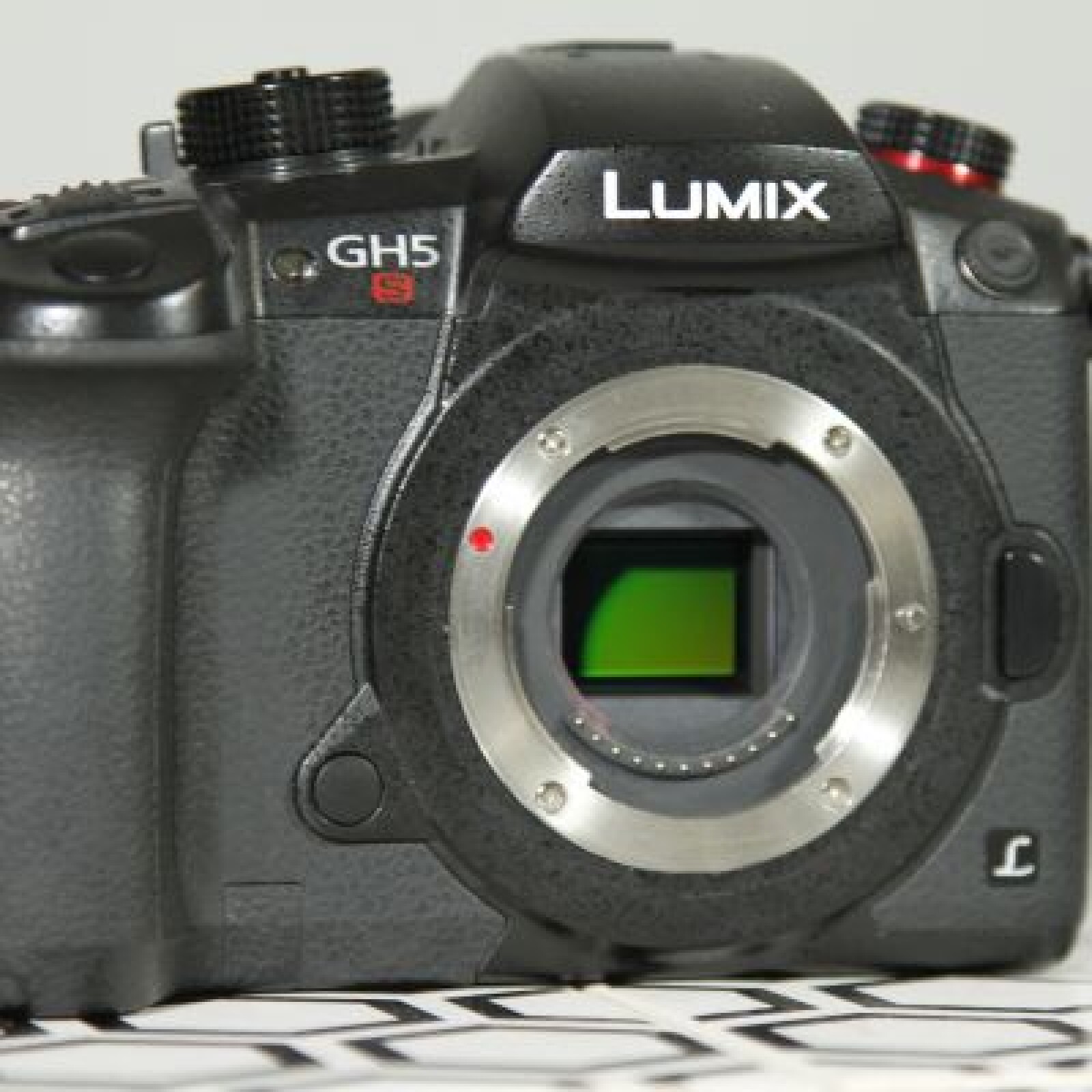 Panasonic Lumix DC-GH5S - Photo 1 sur 3