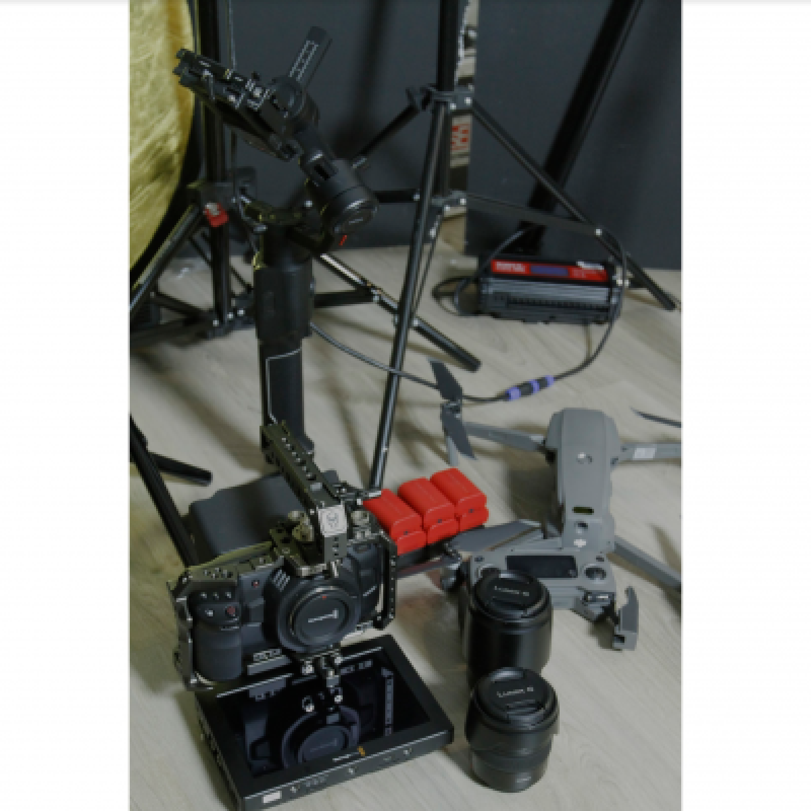 Kit de Tournage Fiction Black Magic Cinema Camera 4K - Photo 3 sur 3