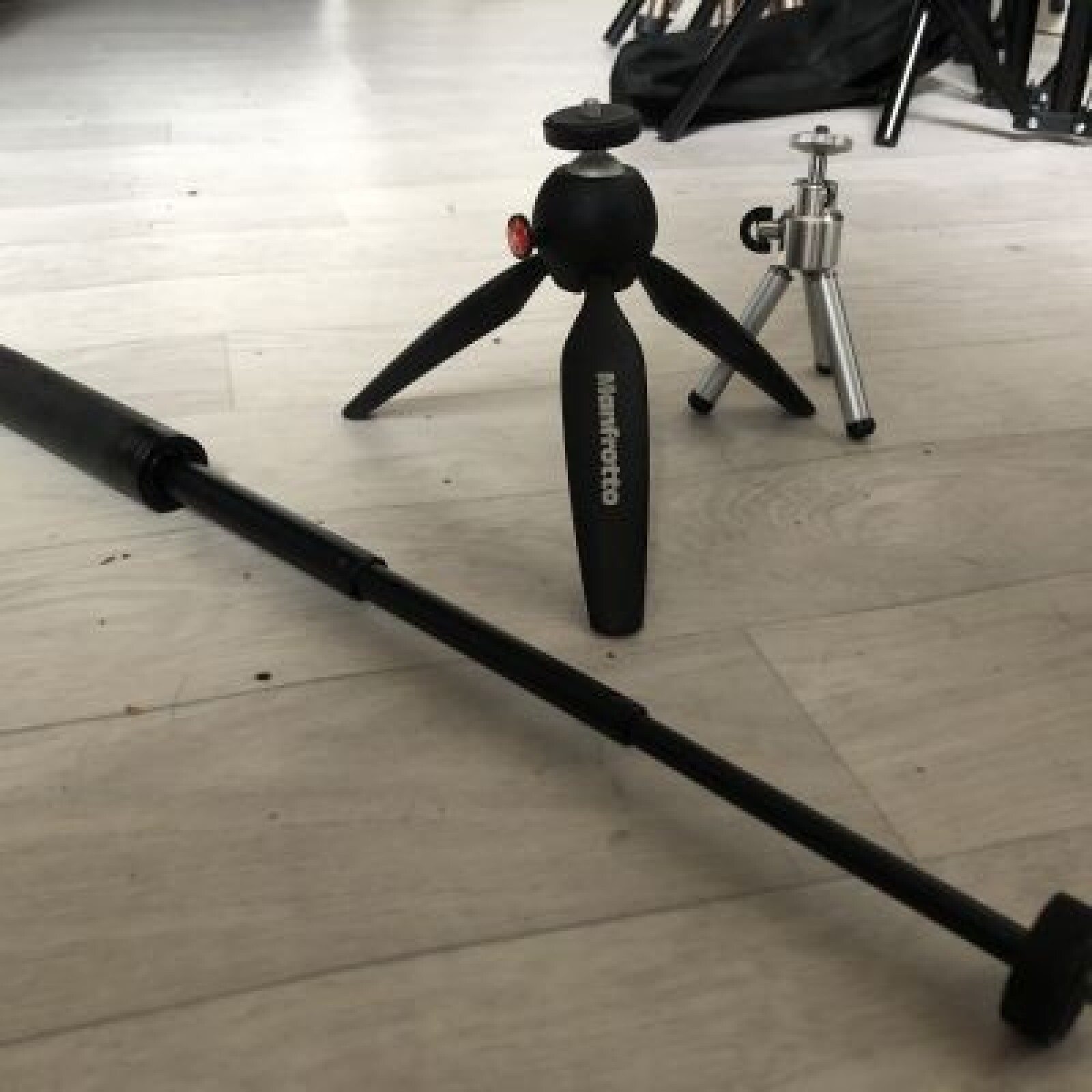 TREPIED MANFROTTO - Photo 5 sur 5