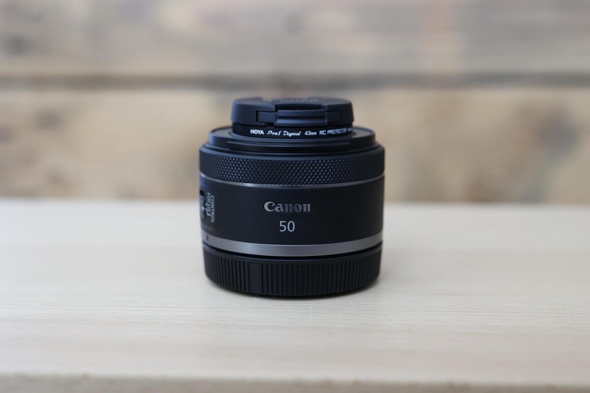 Location Canon RF 50mm 1.8 STM - Lightyshare