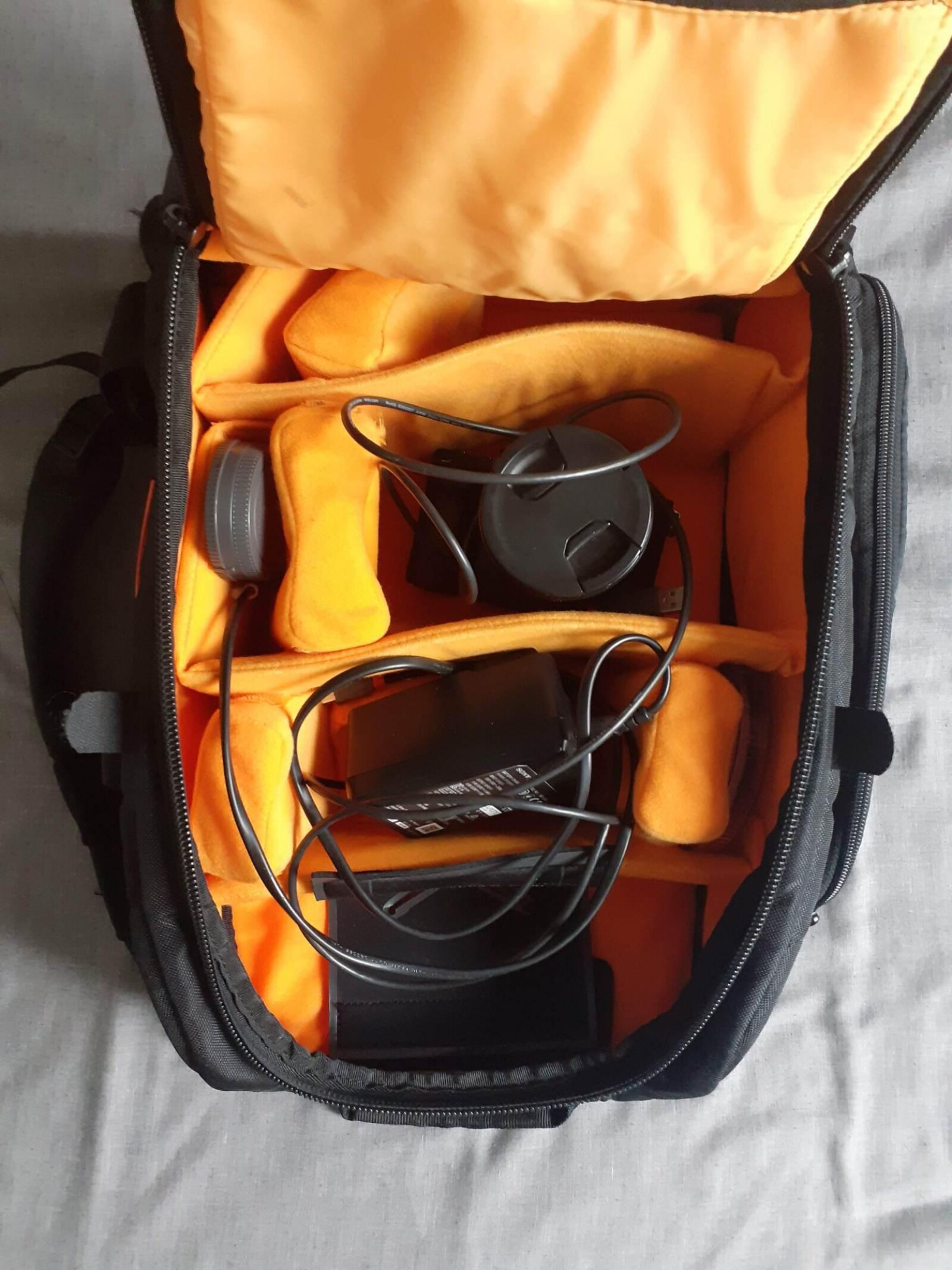 Sony Alpha 7S II - Kit boitier + 24/70 + sac et batteries - Photo 3 sur 7