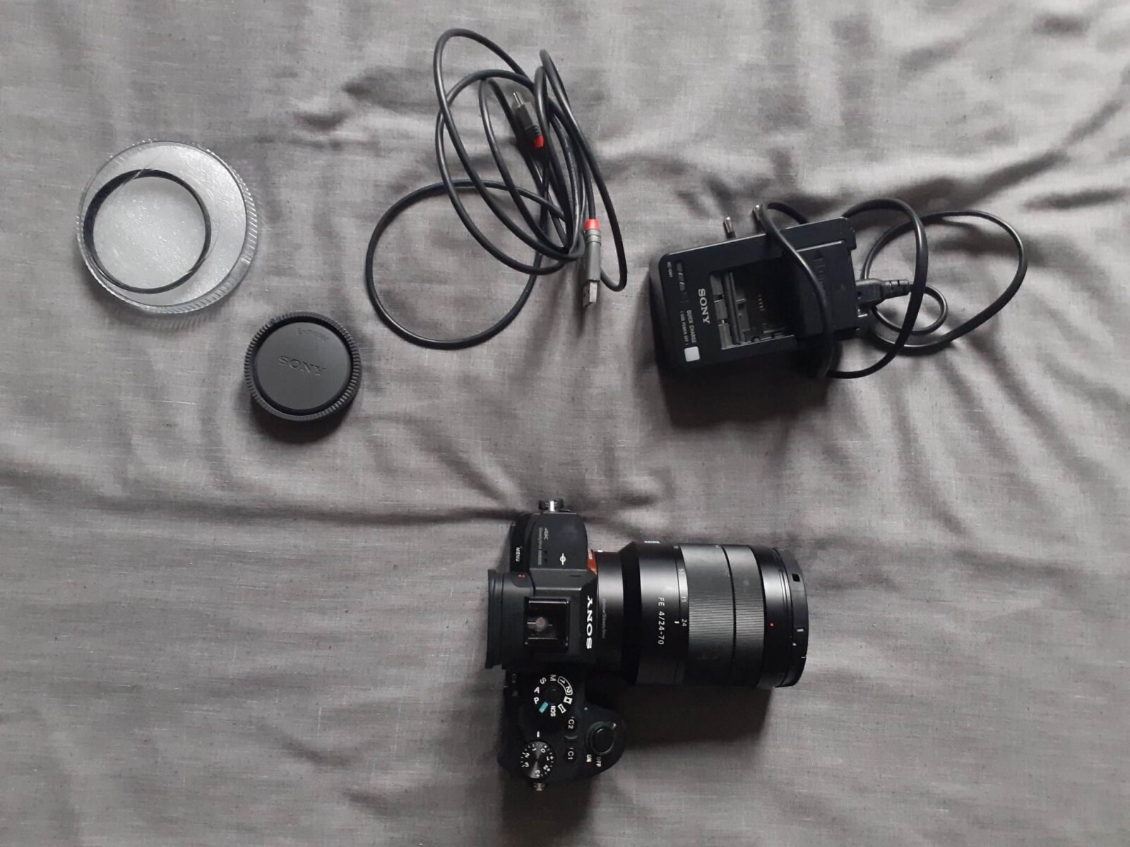 Sony Alpha 7S II - Kit boitier + 24/70 + sac et batteries - Photo 4 sur 7