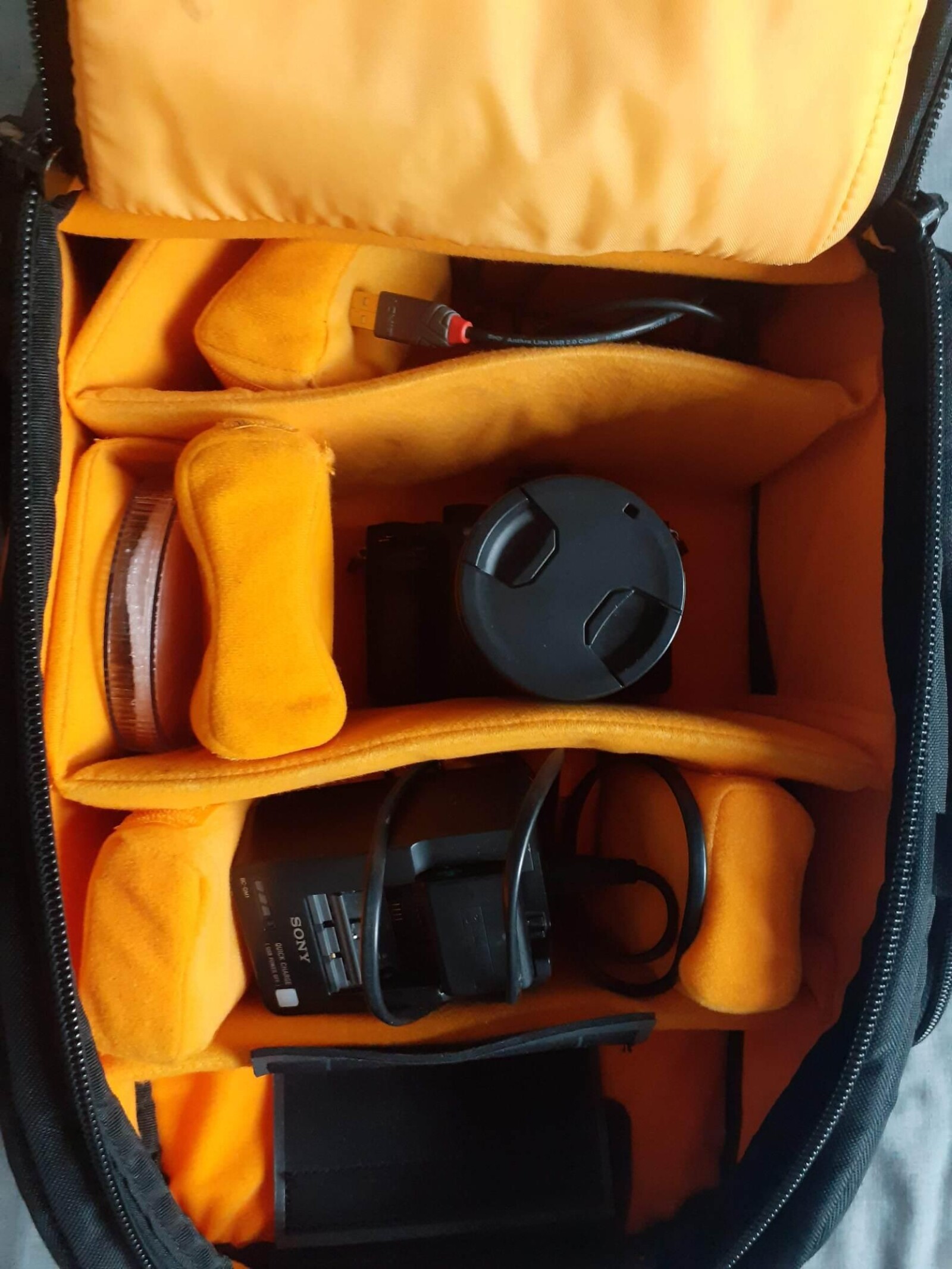 Sony Alpha 7S II - Kit boitier + 24/70 + sac et batteries - Photo 6 sur 7