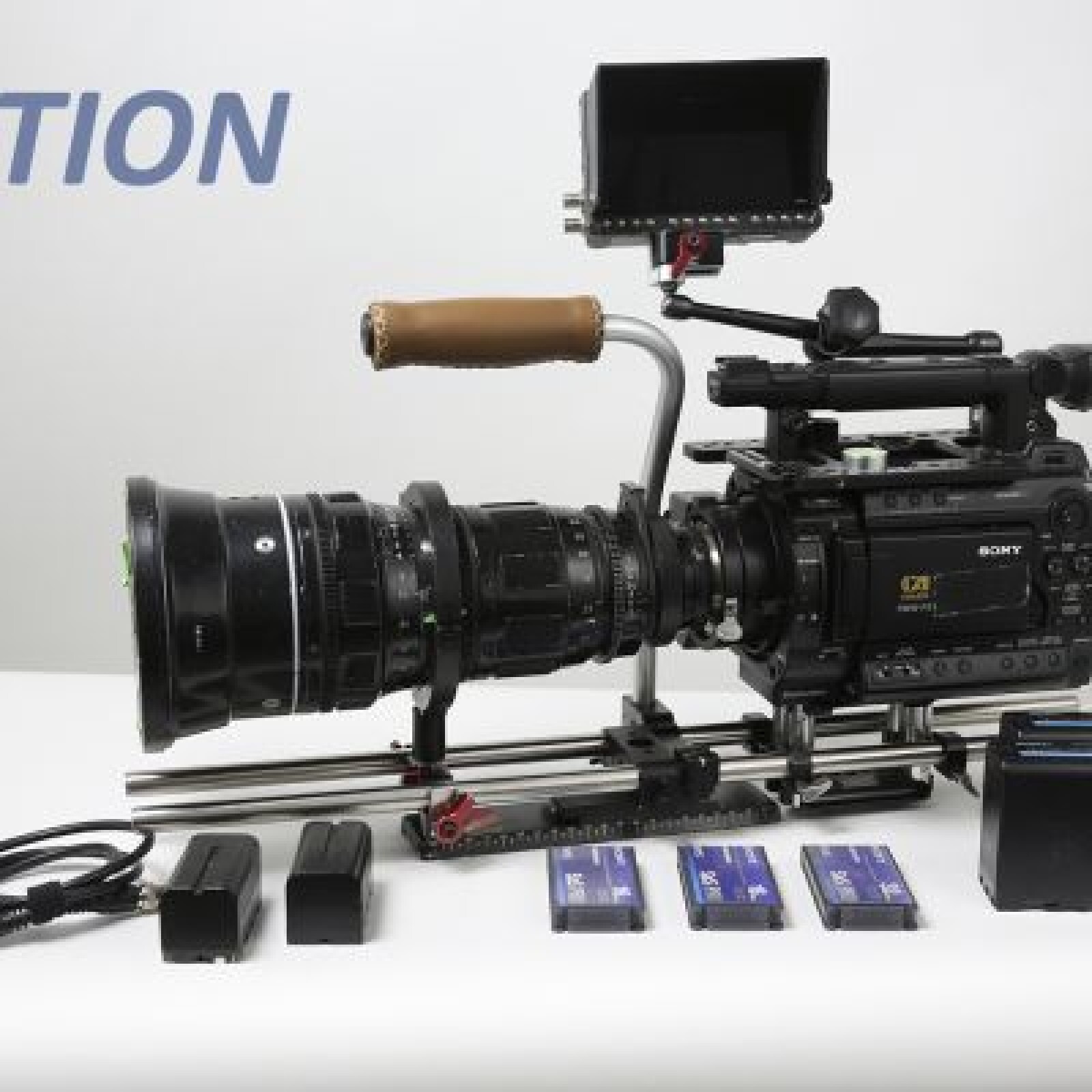 Sony PMW-F3,  (F3) - fourni avec l'option SLOG 4444 - (deux disponible) - Photo 2 sur 5