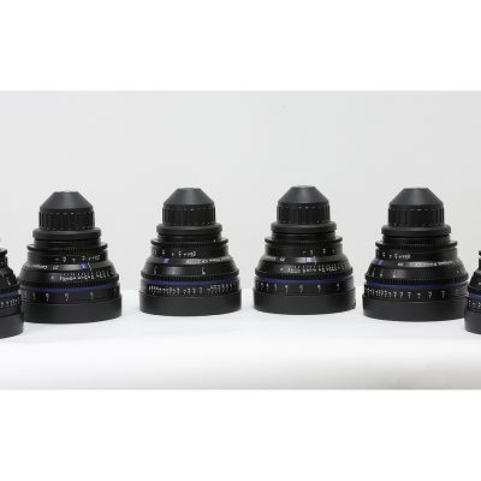Zeiss CP.2's (x6) 15-21-28-35-50-85 monture EF ou PL - Photo 1 sur 5