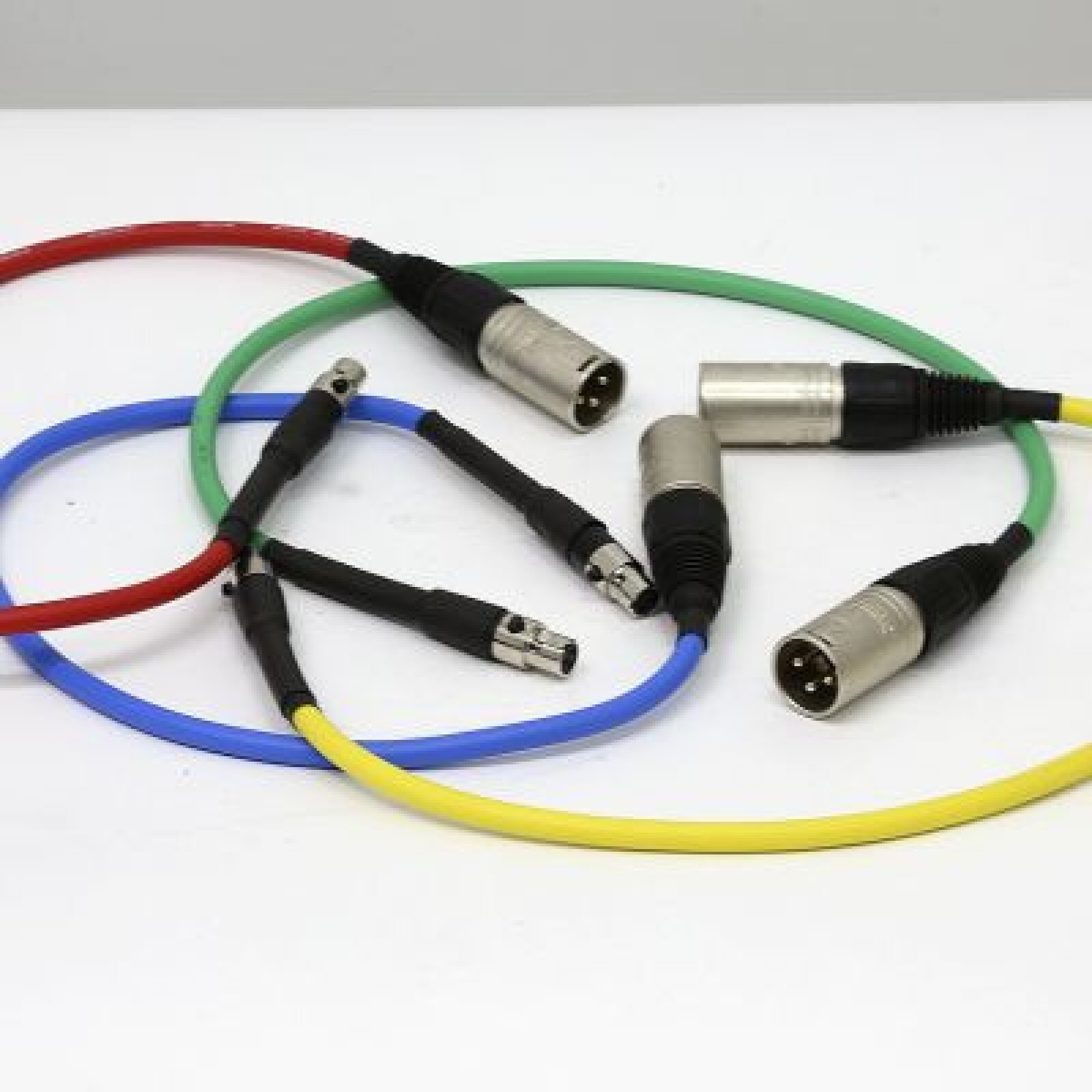 Kit Mixage SD 442 + Tascam DR-680 + Sac/harnais Petrol + Perche + Cables - Photo 4 sur 5