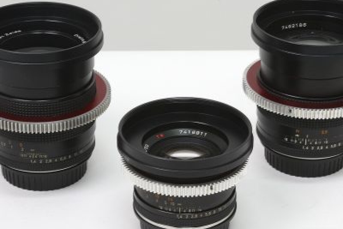 Location Zeiss Contax Series Objectifs - Superspeed F1.4  (x3) - Lightyshare