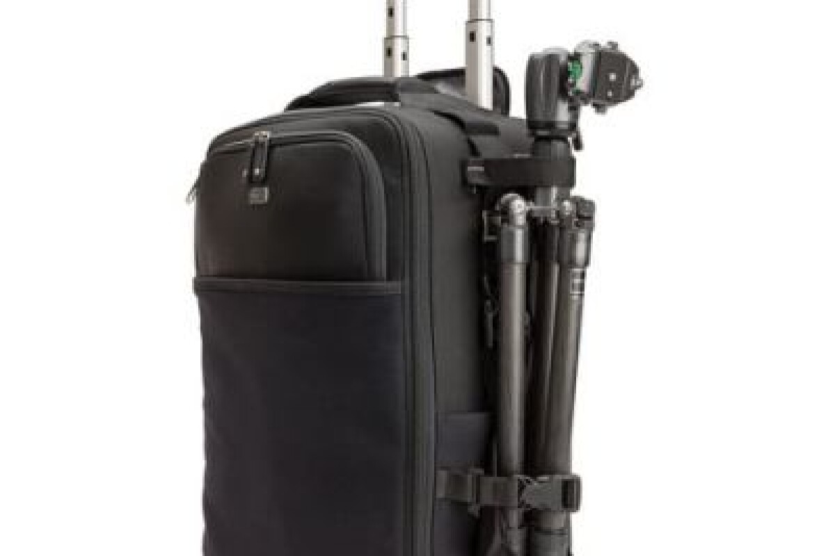 Location ThinkTank Airport International valise a roulettes - Lightyshare
