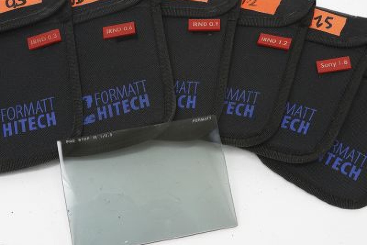 Location Pack 6 Filtres 4 x 5.65" Formatt Hitech IRND (0.3 - 1.8) - Lightyshare