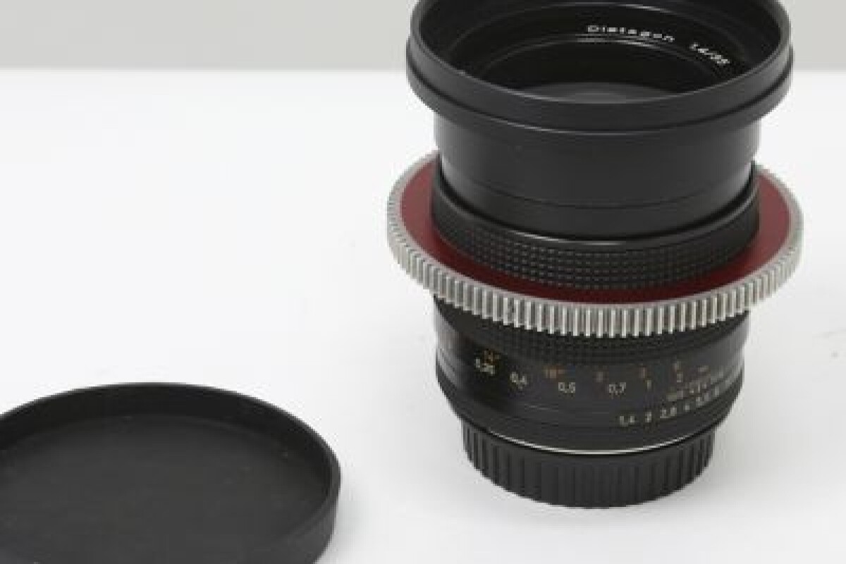 Location Zeiss Contax 35mm f1.4 - Distagon - Cinemod - Lightyshare