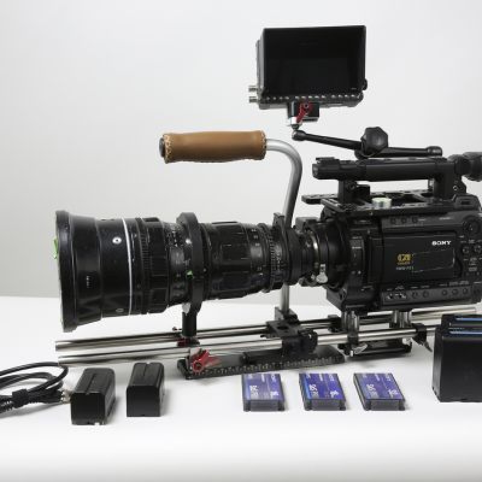 Pack Sony PMW-F3 - Zoom Cooke, Pix-E5, Follow Focus ARRI LFF-1 - Photo 1 sur 5