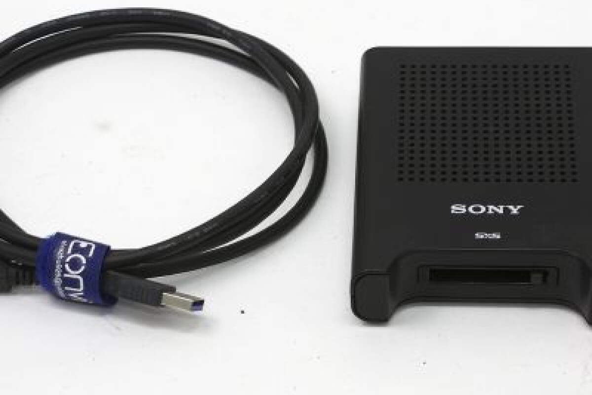 Location Lecteur de Cartes SxS (Sony) - Lightyshare