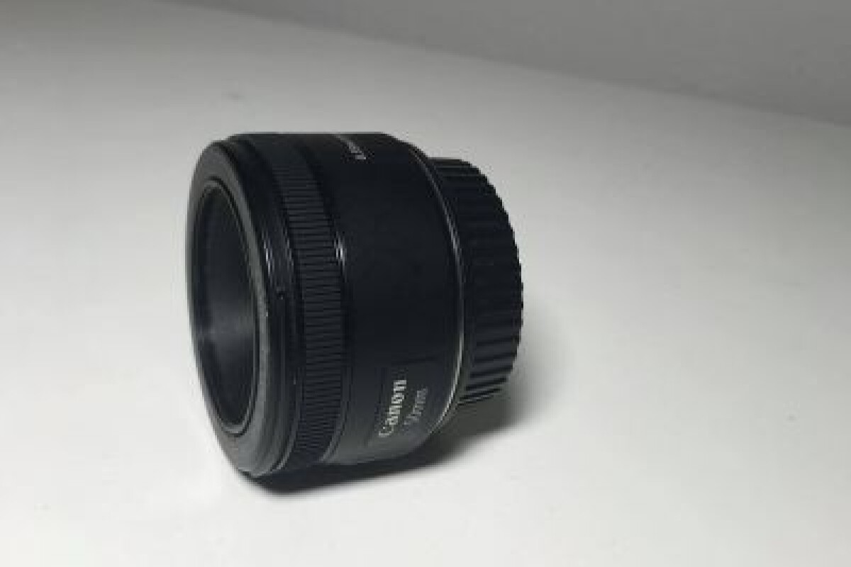 Location Canon 50mm f1.8 - Lightyshare