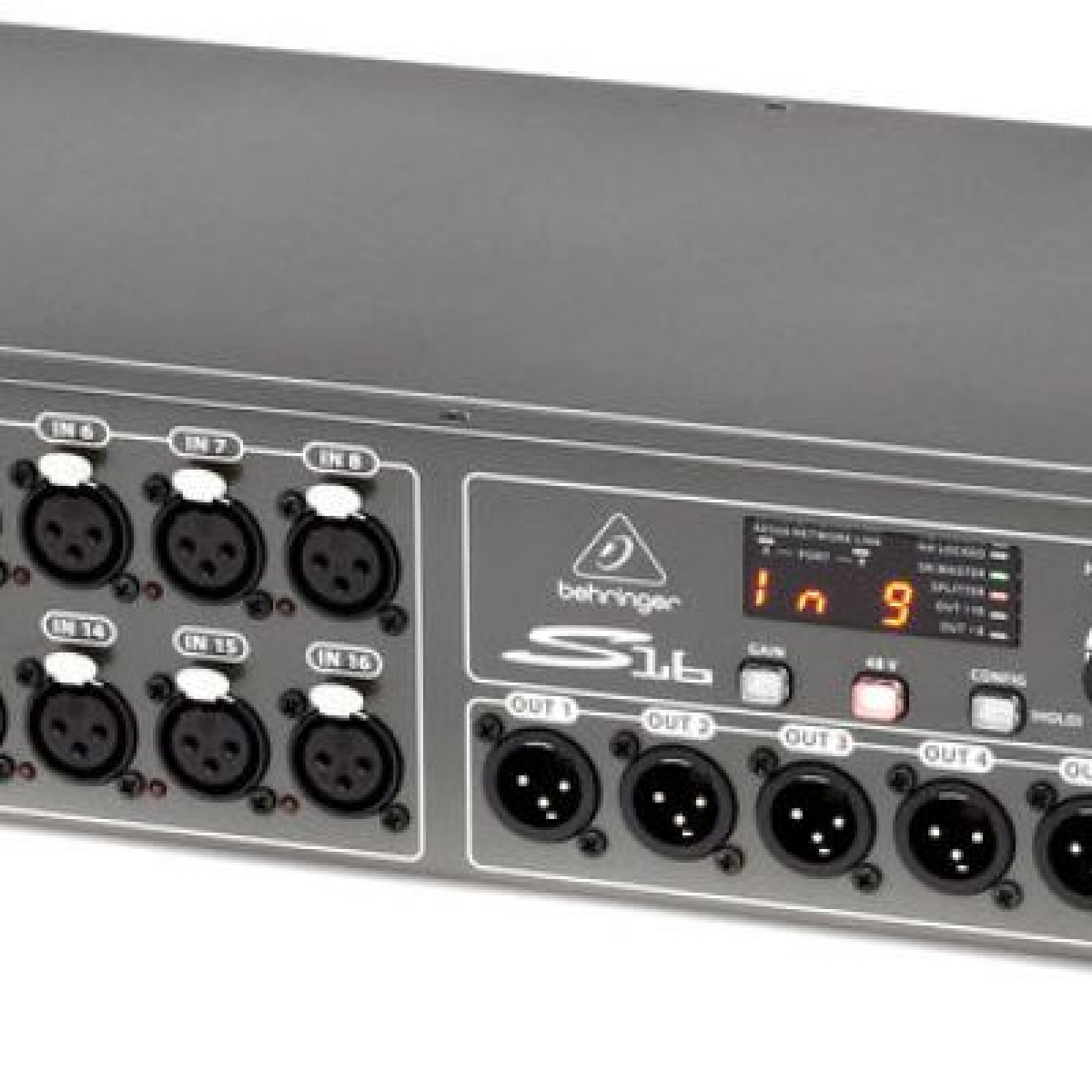 Console Behringer X32 Compact 16 entrées + Boitier de scène - Photo 3 sur 4