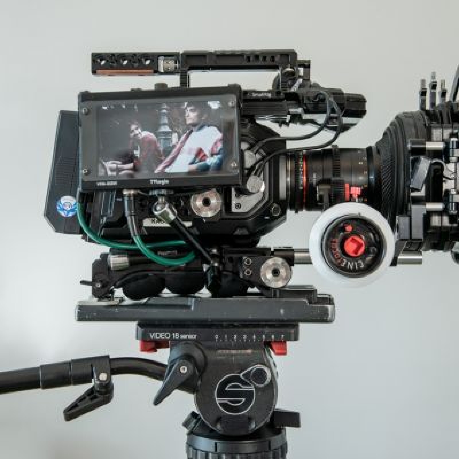 Kit PAT Ursa Mini Pro 4.6K (caméra, optiques, trépied et accessoires) - Photo 1 sur 5