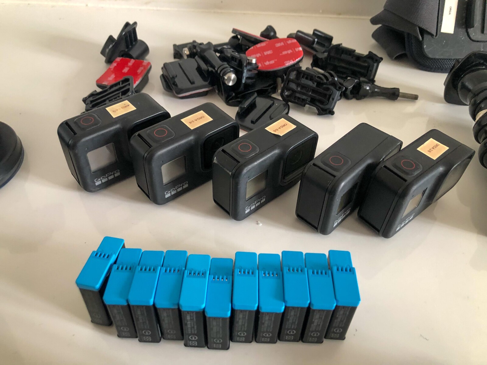 PACK 5 GoPro Hero 8 Black + 1 Gopro 360 - Photo 2 sur 4