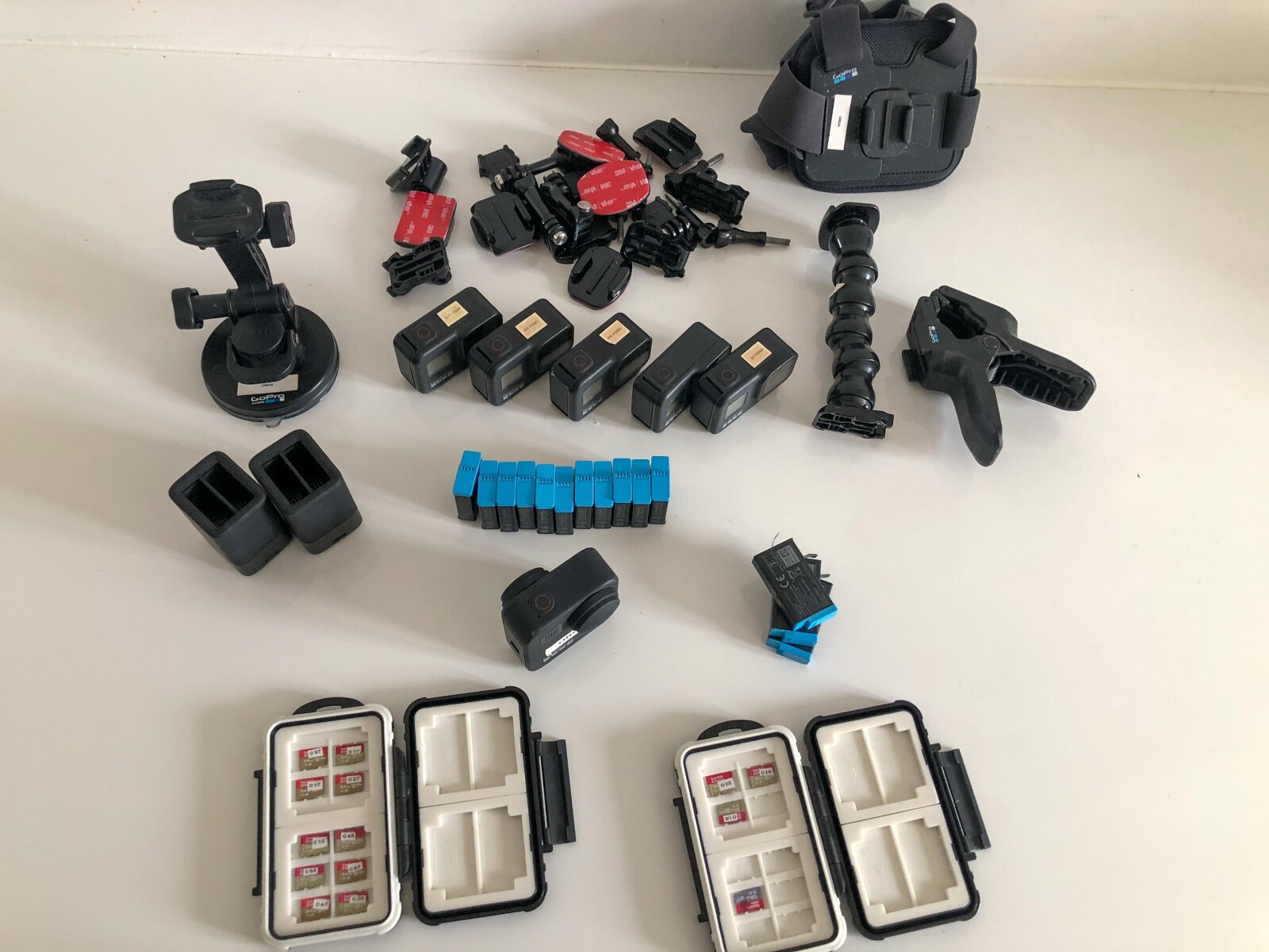 PACK 5 GoPro Hero 8 Black + 1 Gopro 360 - Photo 4 sur 4