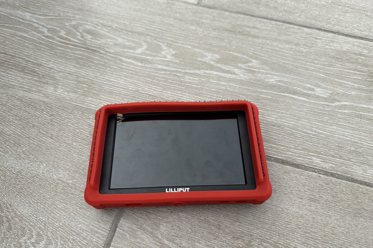 Location Lilliput Liliput FS7 4K Camcorder Assist - Lightyshare