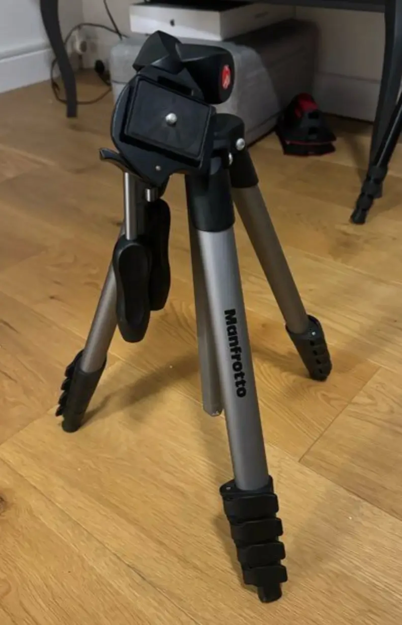 Manfrotto trépied photo léger - Photo 1 sur 1