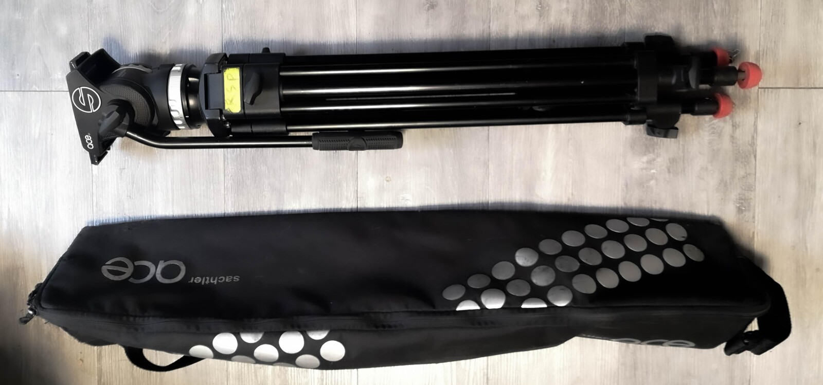 Trépied tête fluide Sachtler ACE M GS - Photo 2 sur 2