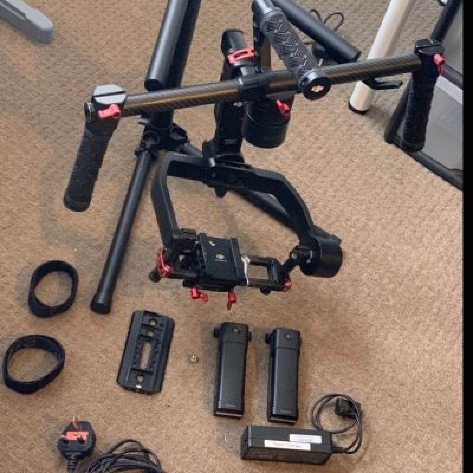 Nacelle à main Dji Ronin M Auto Stabilisée 3 axes pour Hybride/Reflex - Photo 1 sur 2