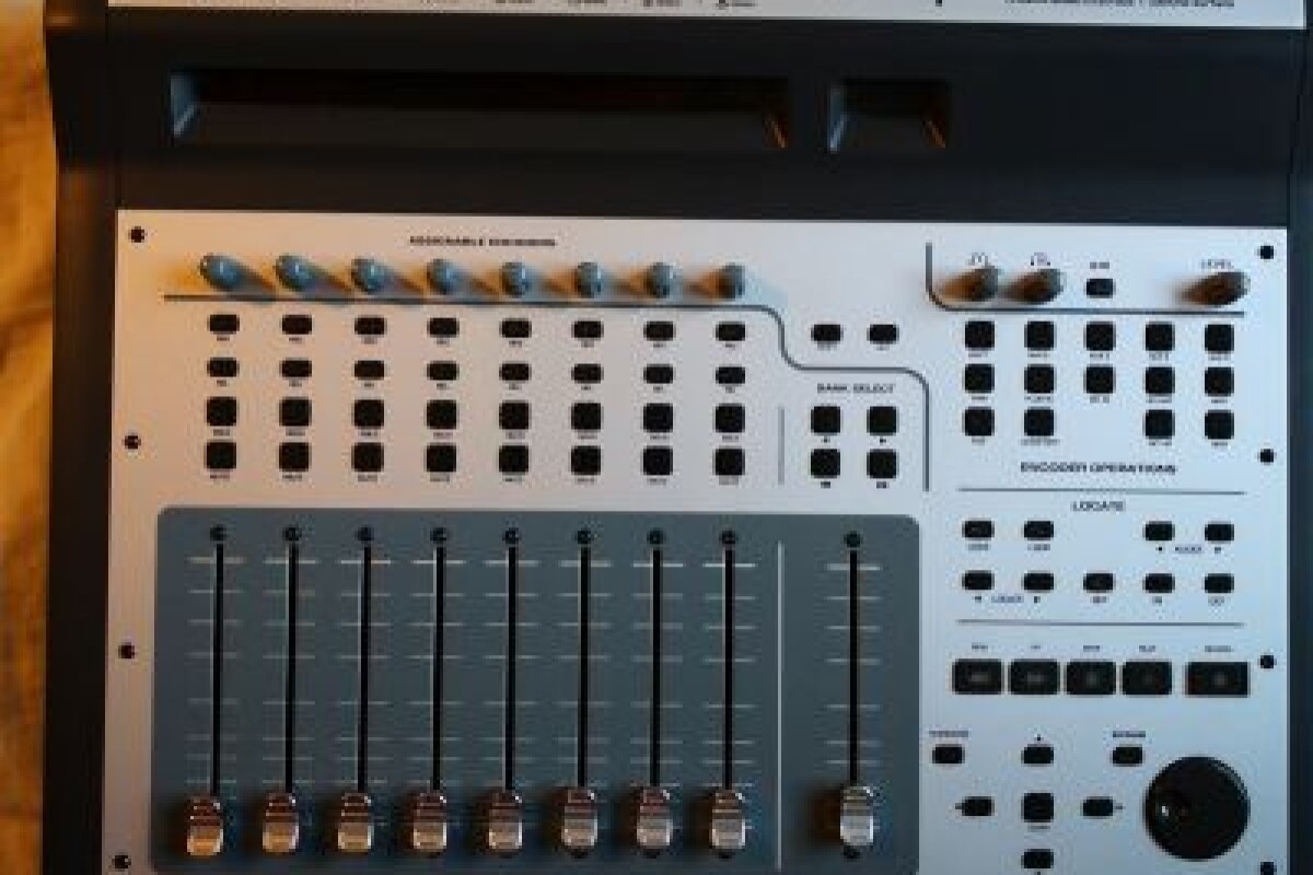 Location Console Projectmix I/O - Lightyshare