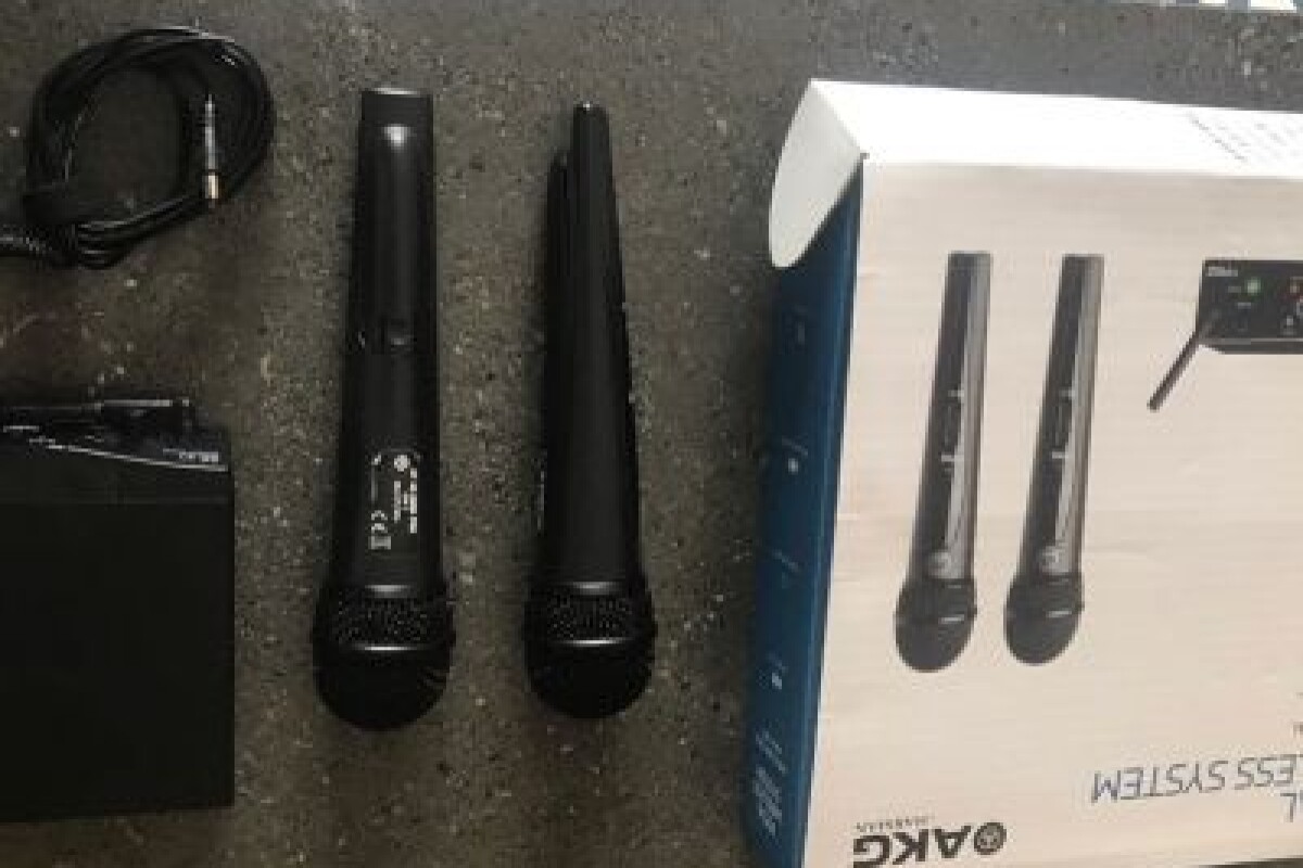 Location AKG WMS Mini Dual Vocal Set - Lightyshare