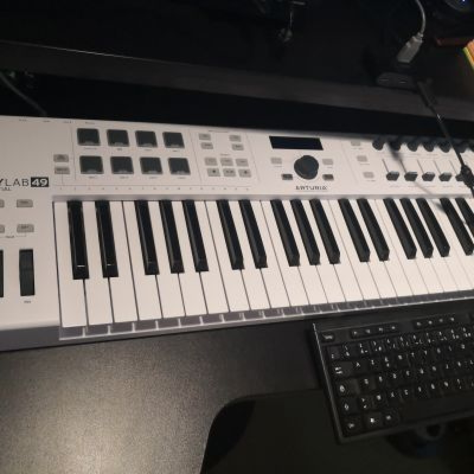 Clavier midi Arturia Keylab 49 - Photo 1 sur 1