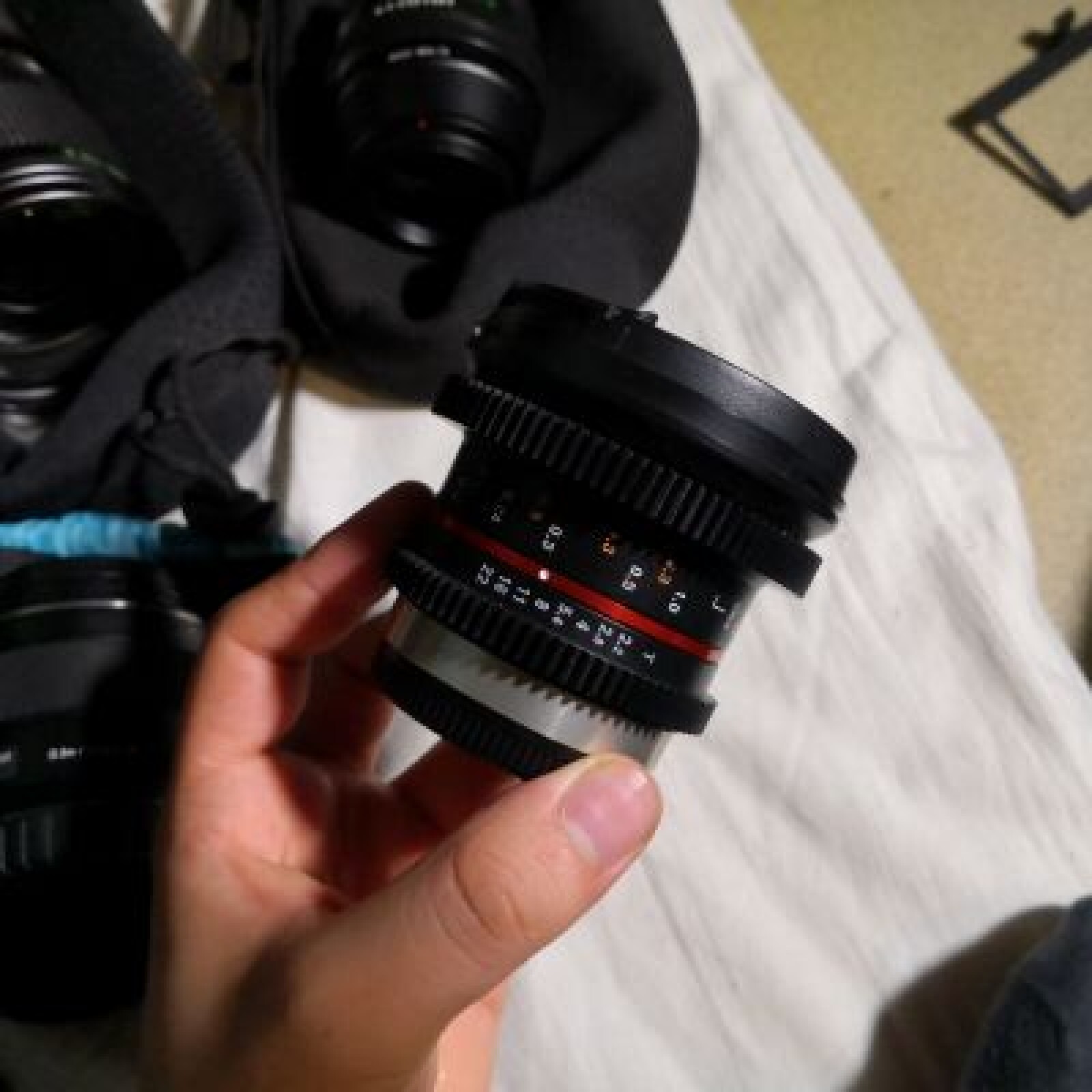 Objectif 12mm T2.2 M4/3 - Photo 1 sur 1