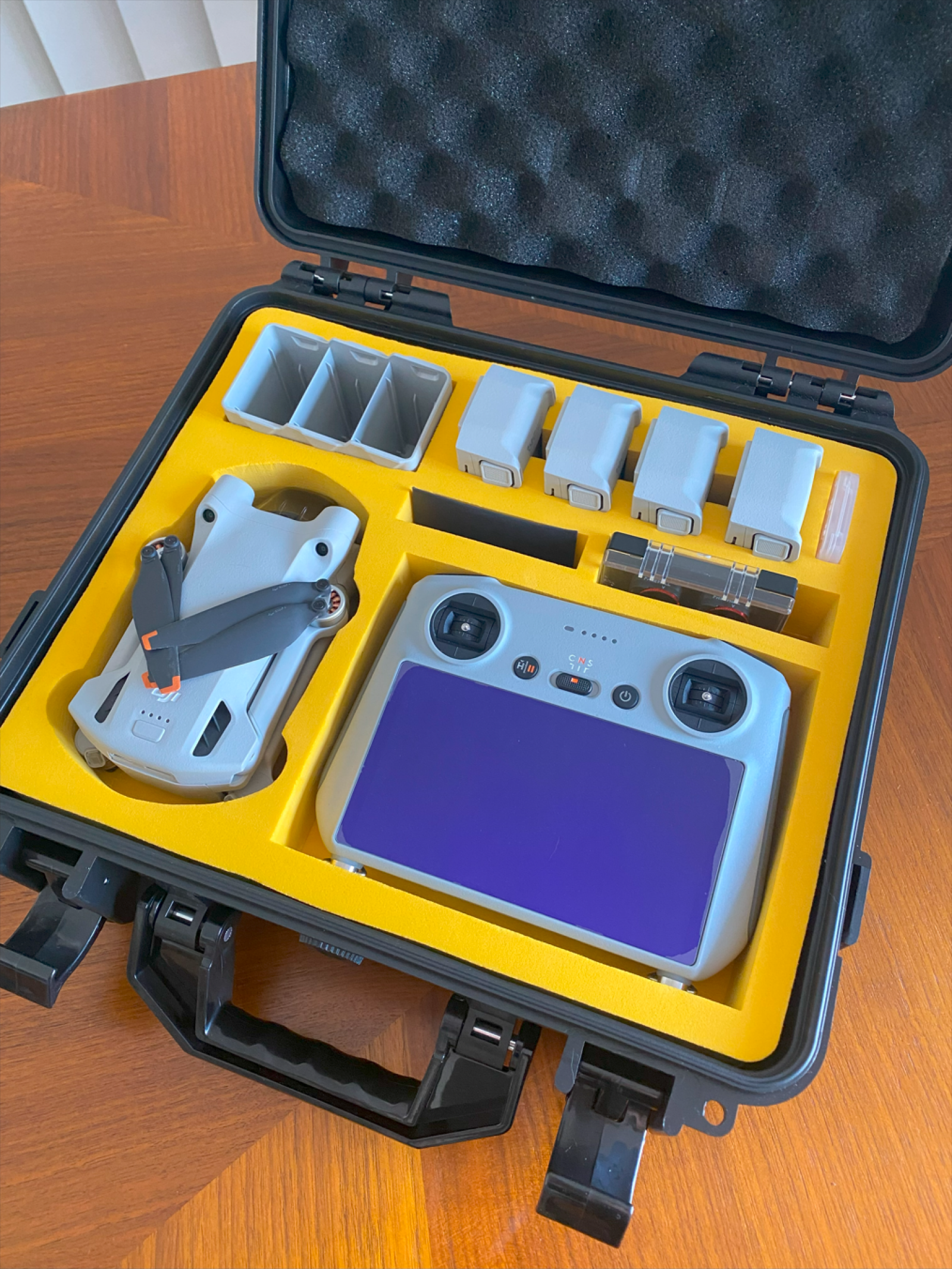 Drone DJI Mini 3 Pro + 5 batteries + filtres ND + Flight case - Photo 5 sur 5
