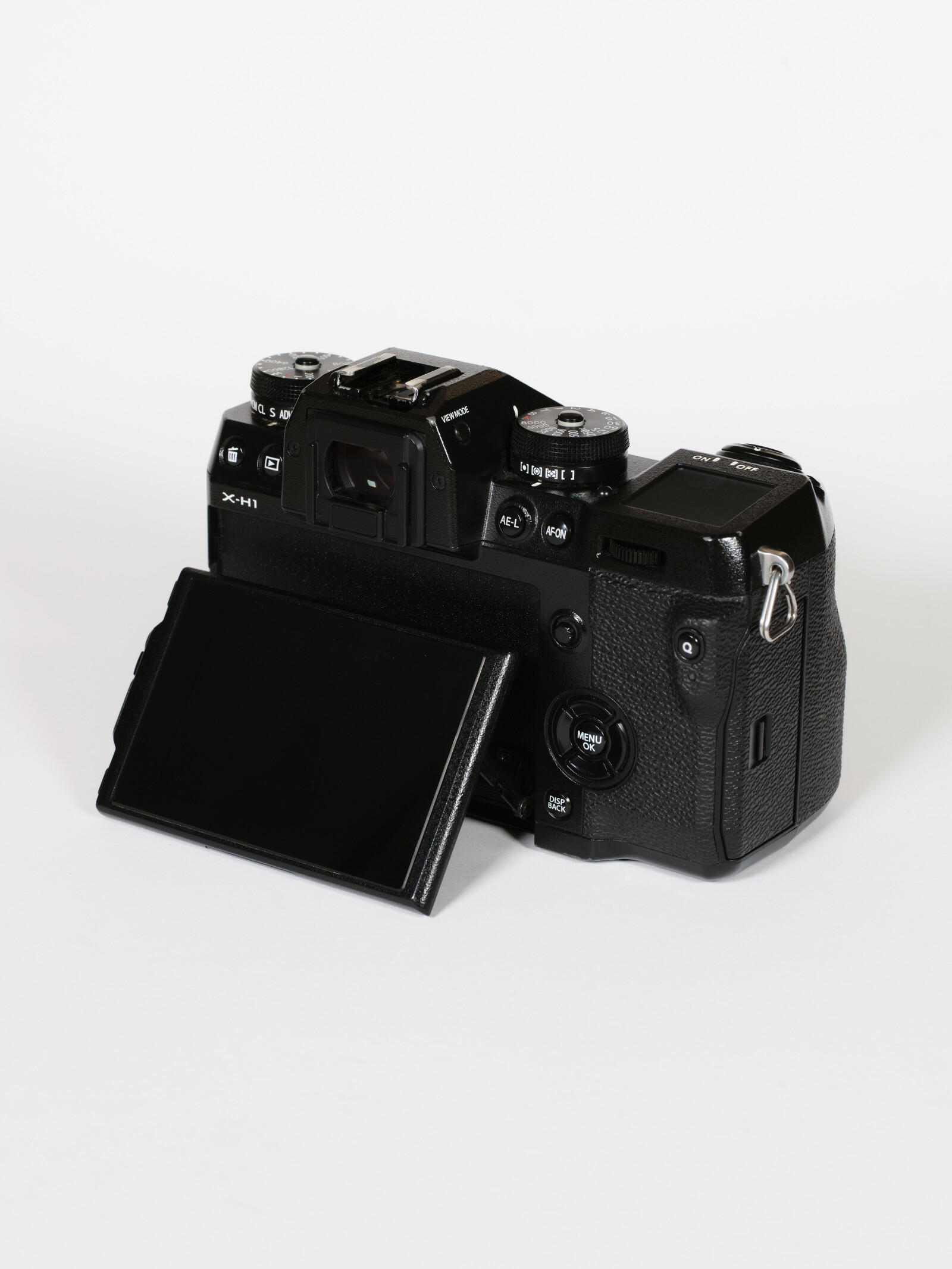 Pack Fujifilm X-H1 Photographie et Vidéo 4k avec 2 Objectifs XF 56mm f/1.2 XF 23mm f/2 - Photo 3 sur 5