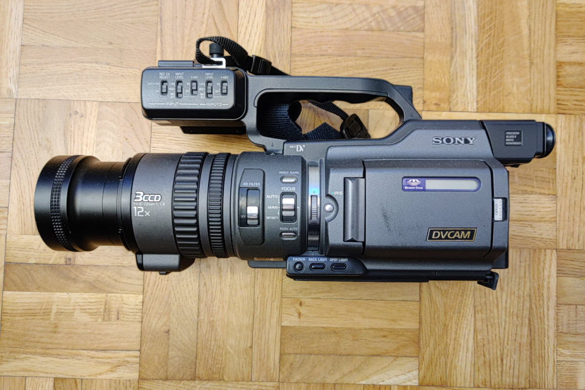 Location Camescope Sony DSR-PD150 - Lightyshare